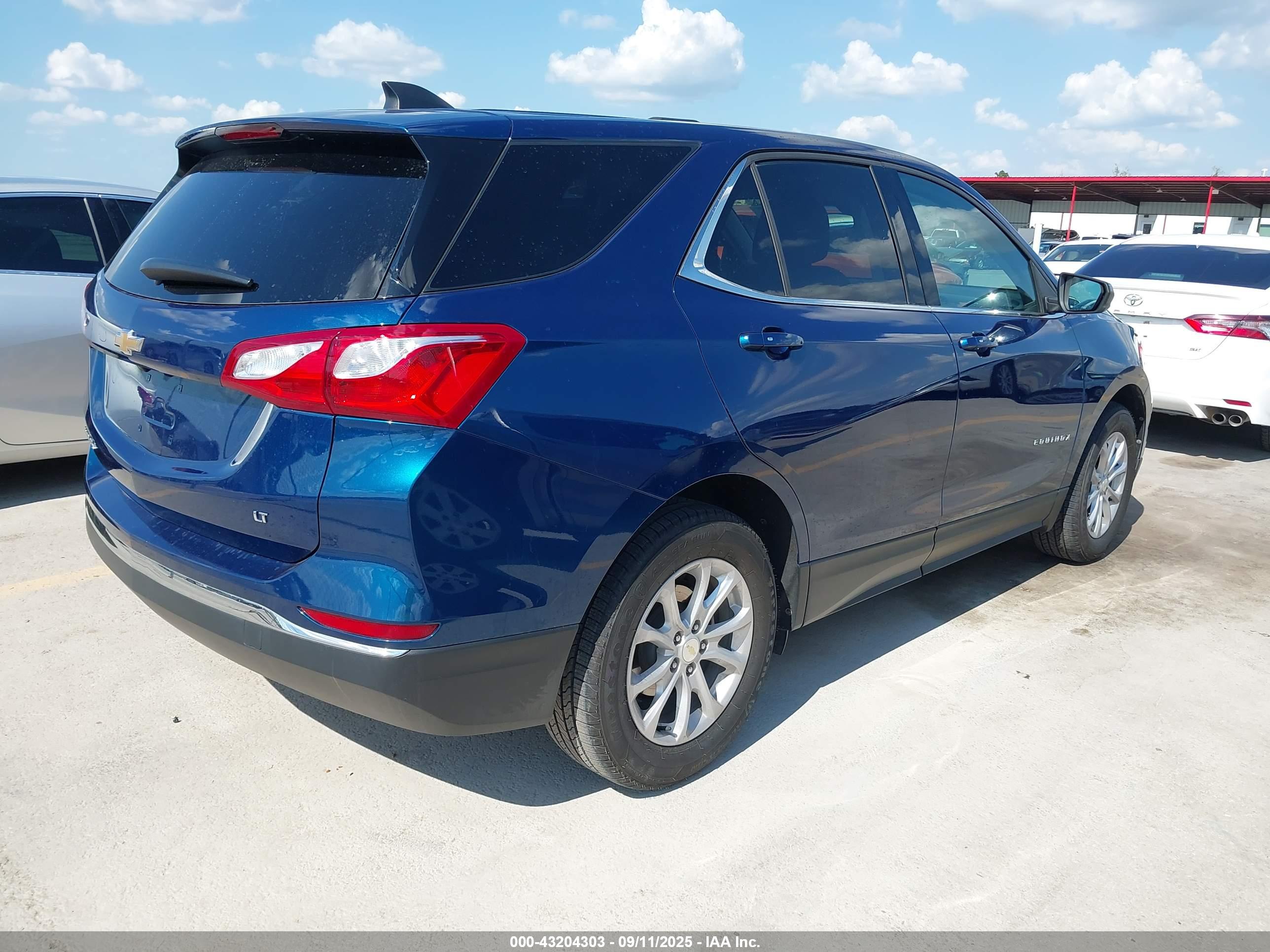 CHEVROLET EQUINOX image 4