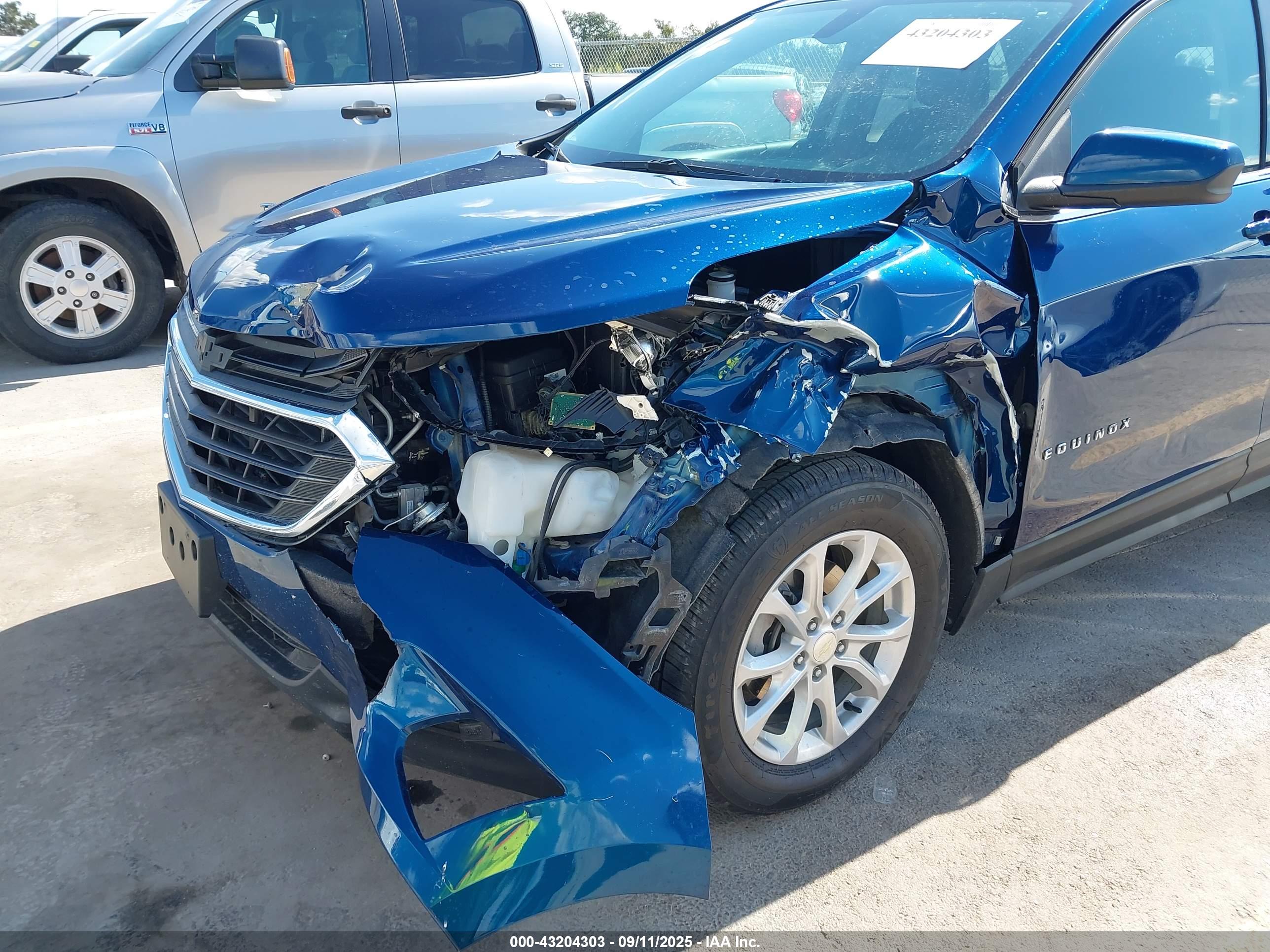 CHEVROLET EQUINOX image 6