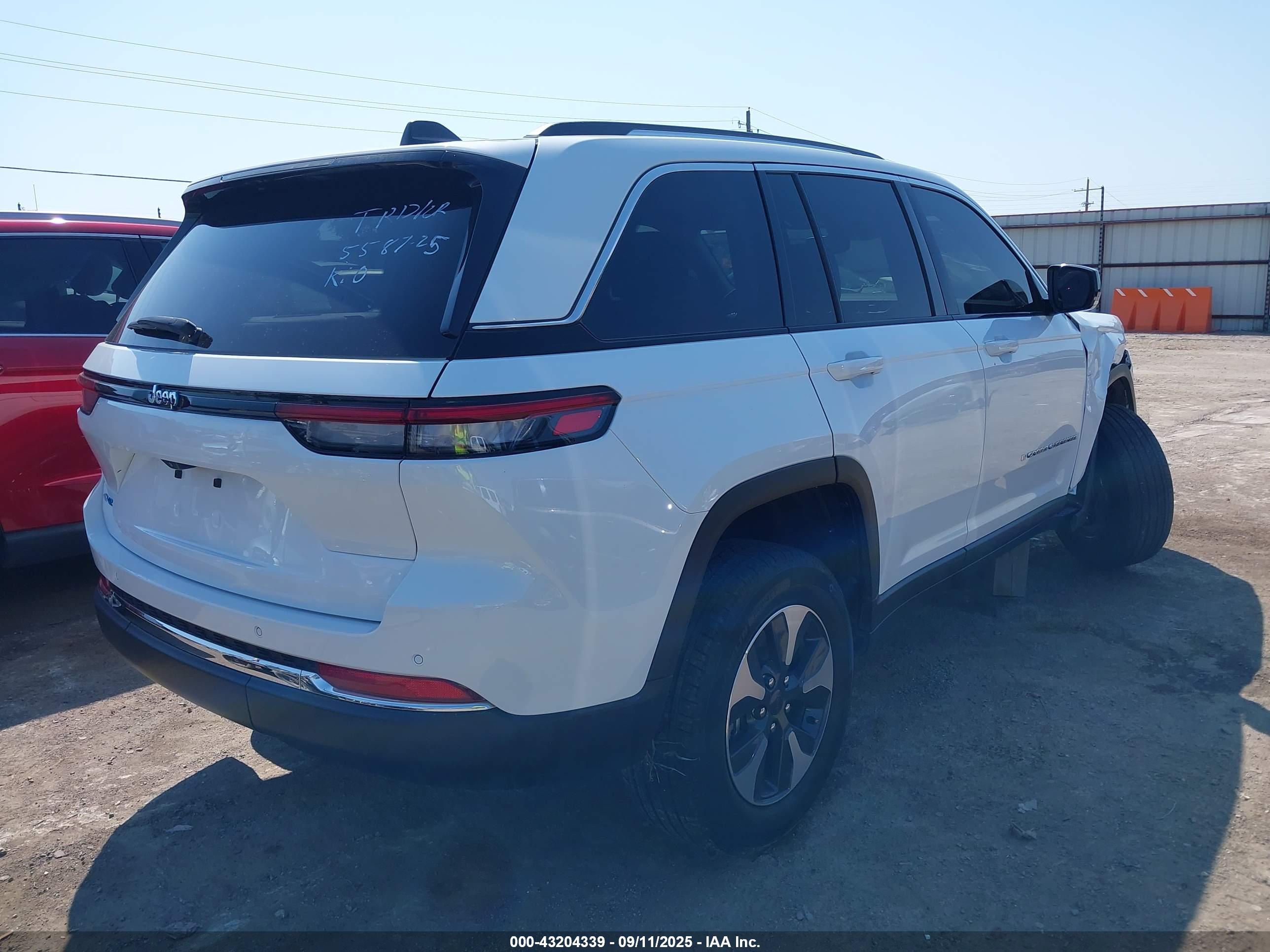 JEEP GRAND image 4