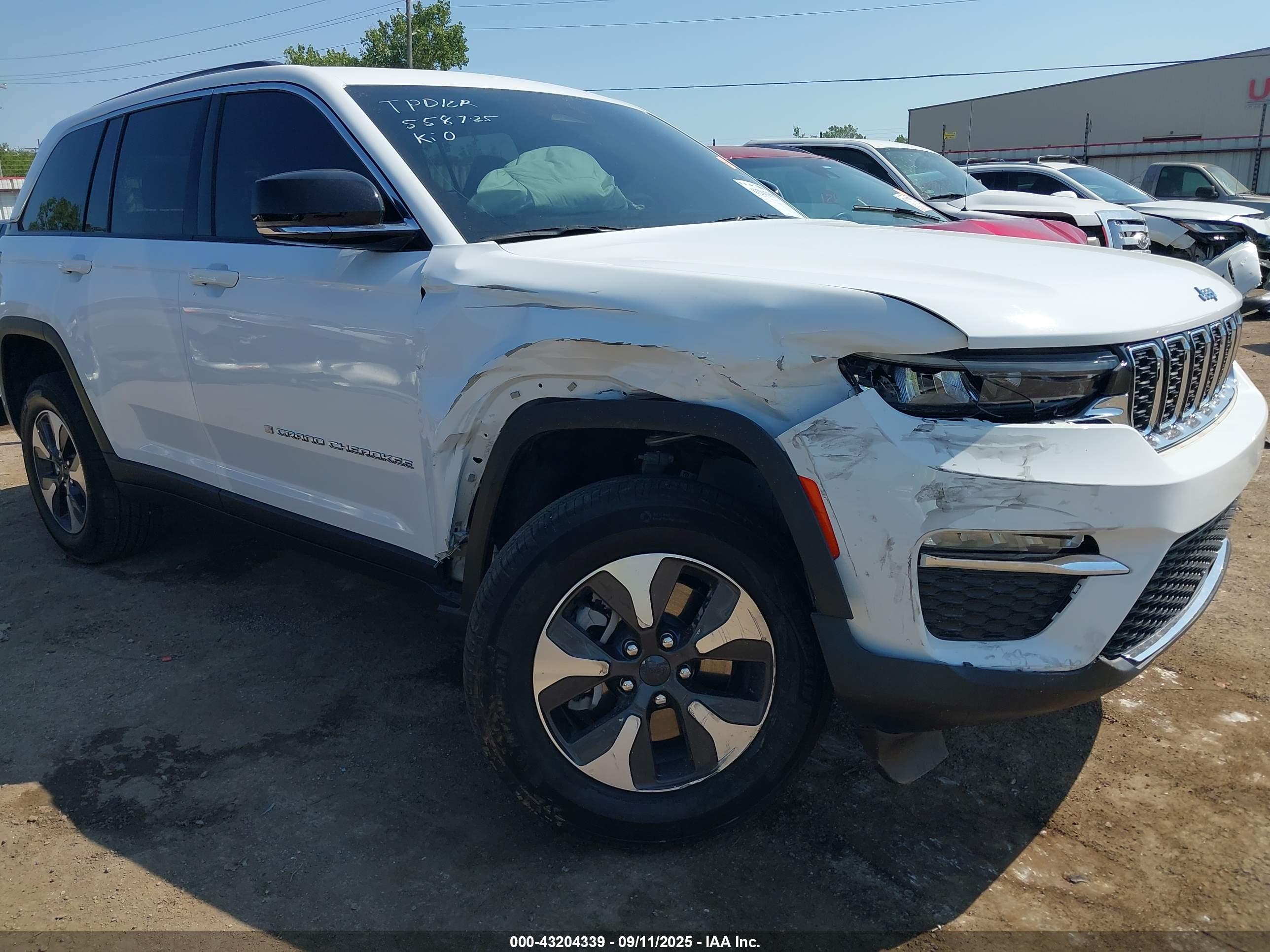 JEEP GRAND image 6