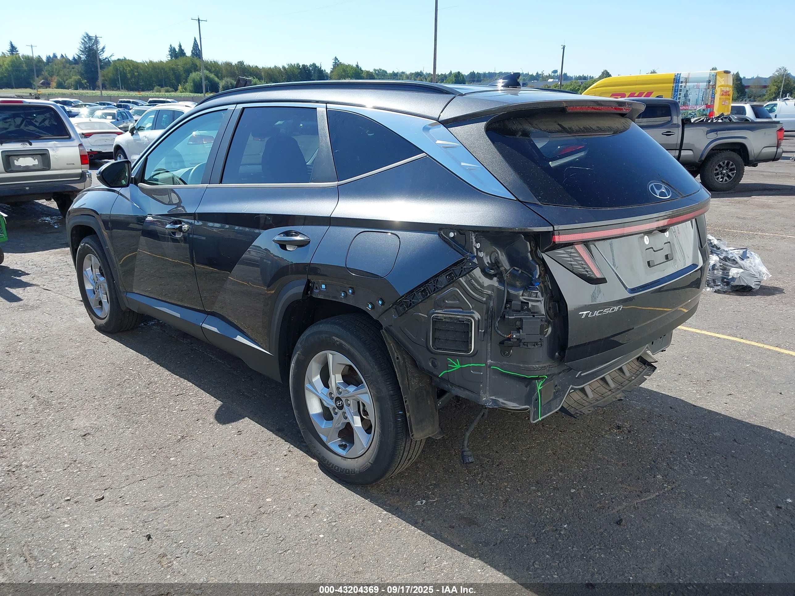 HYUNDAI TUCSON image 3
