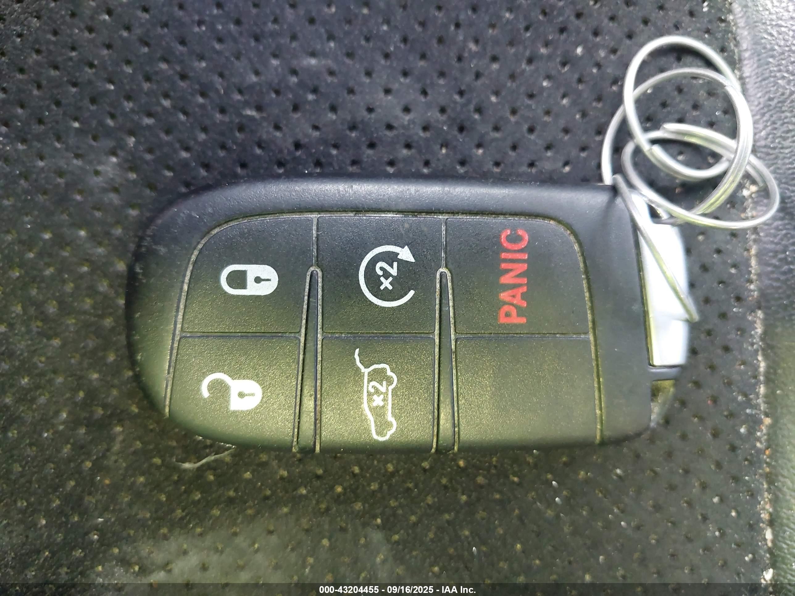 JEEP GRAND image 11