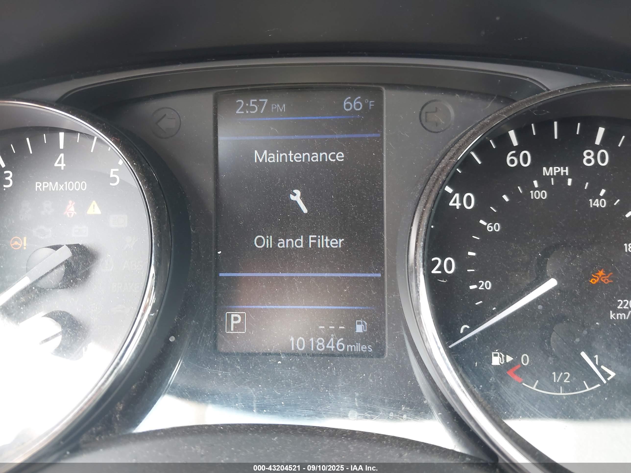 NISSAN ROGUE image 7