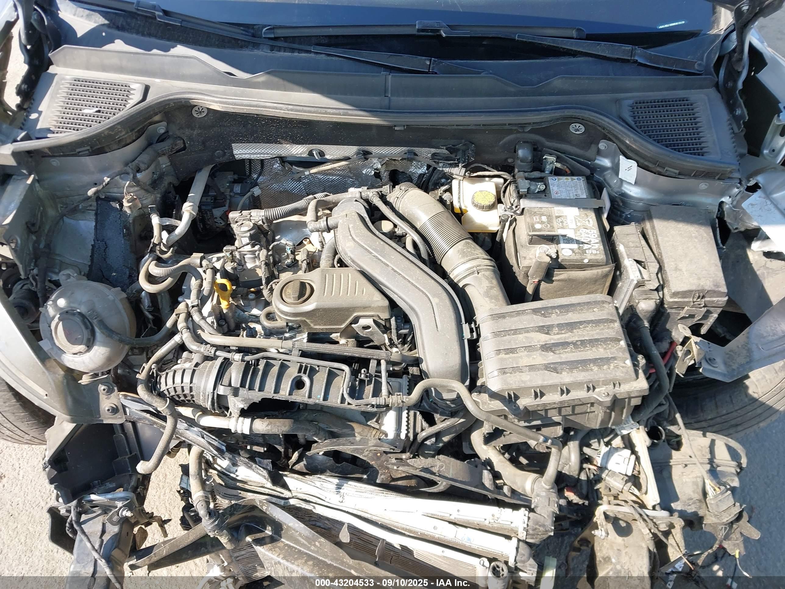 VOLKSWAGEN TAOS image 10
