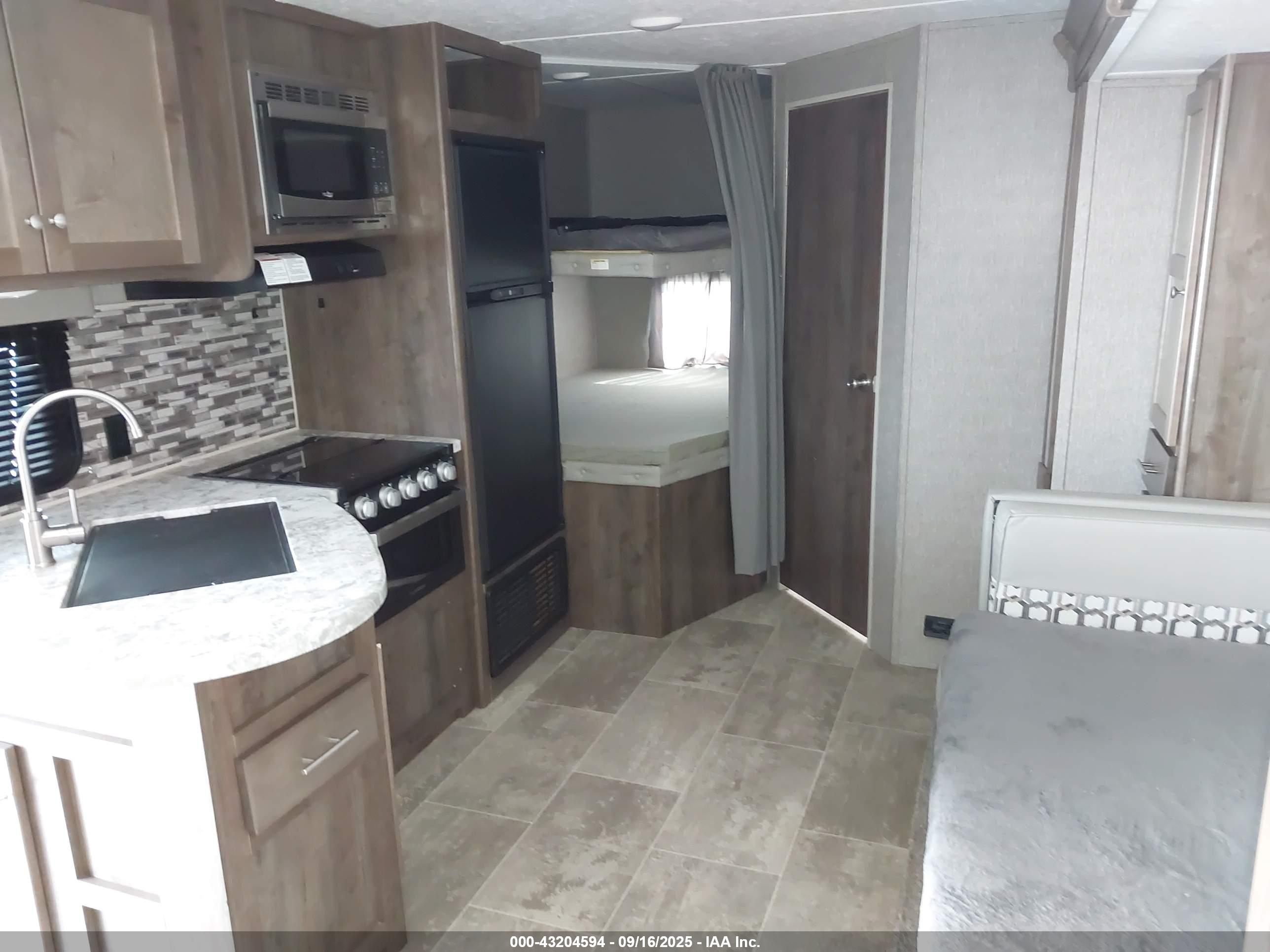 ASPEN M2340BHS image 8