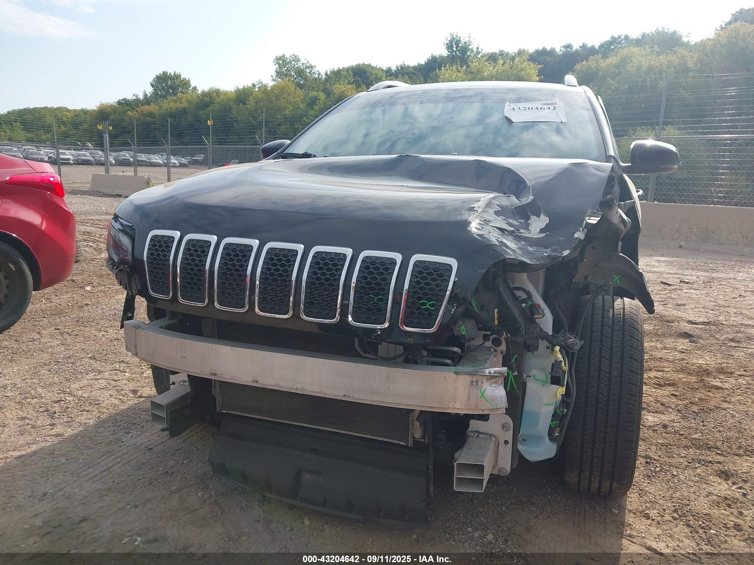 JEEP CHEROKEE image 6