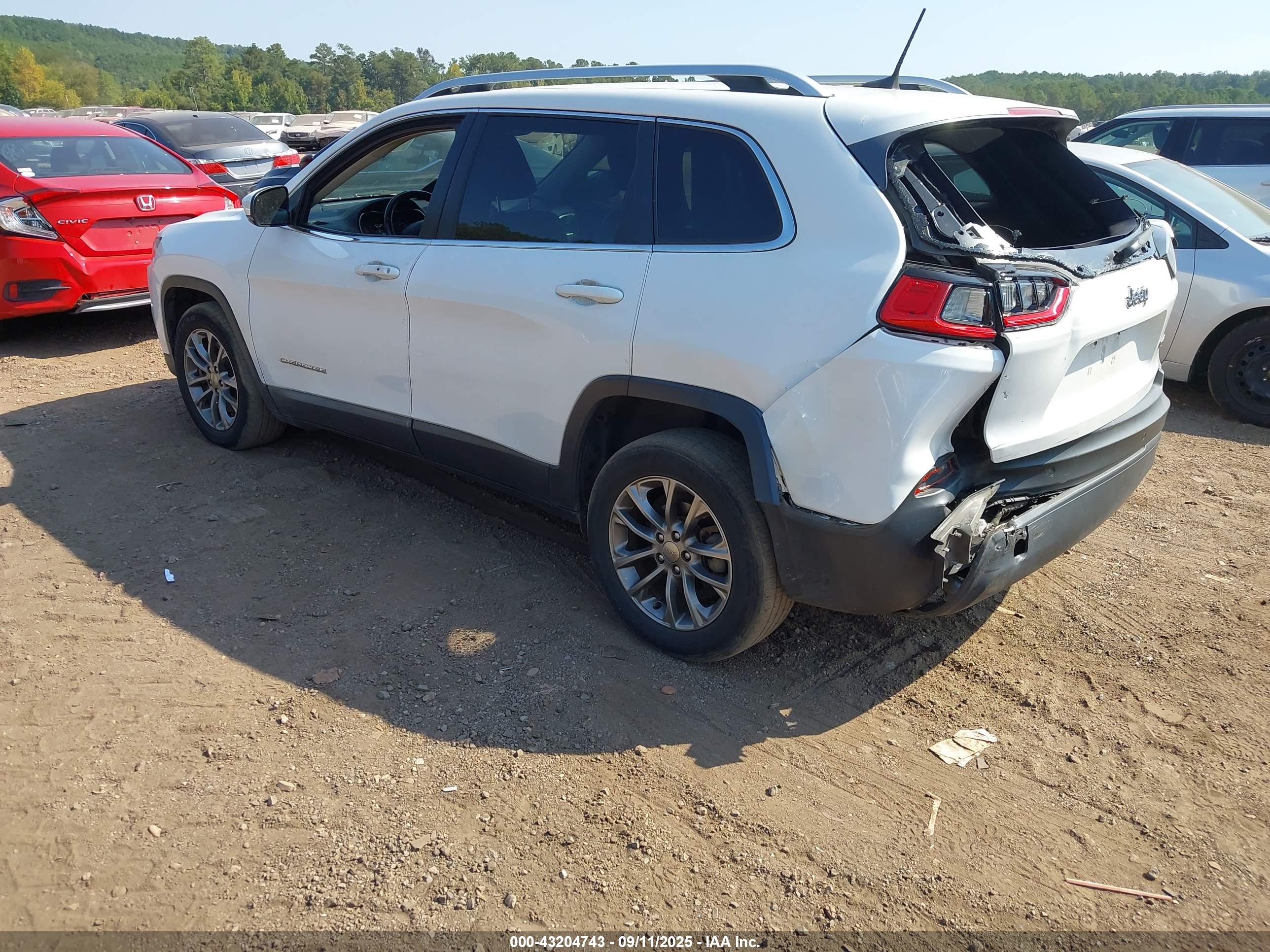 JEEP CHEROKEE image 3