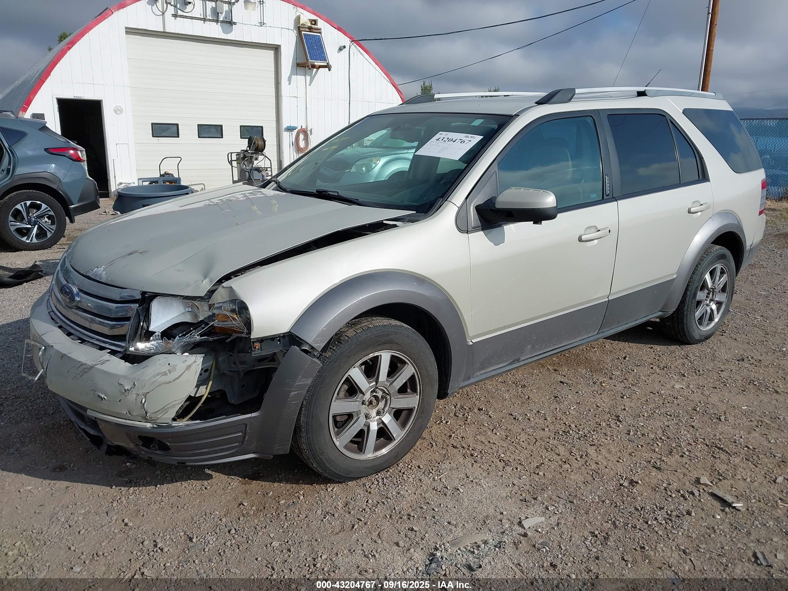 FORD TAURUS image 2