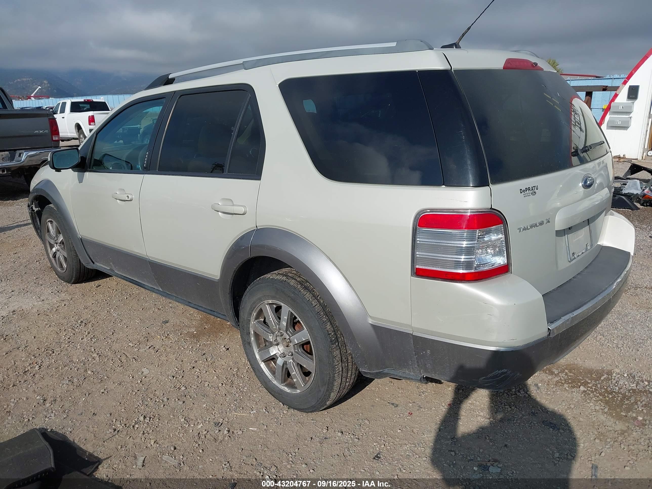 FORD TAURUS image 3
