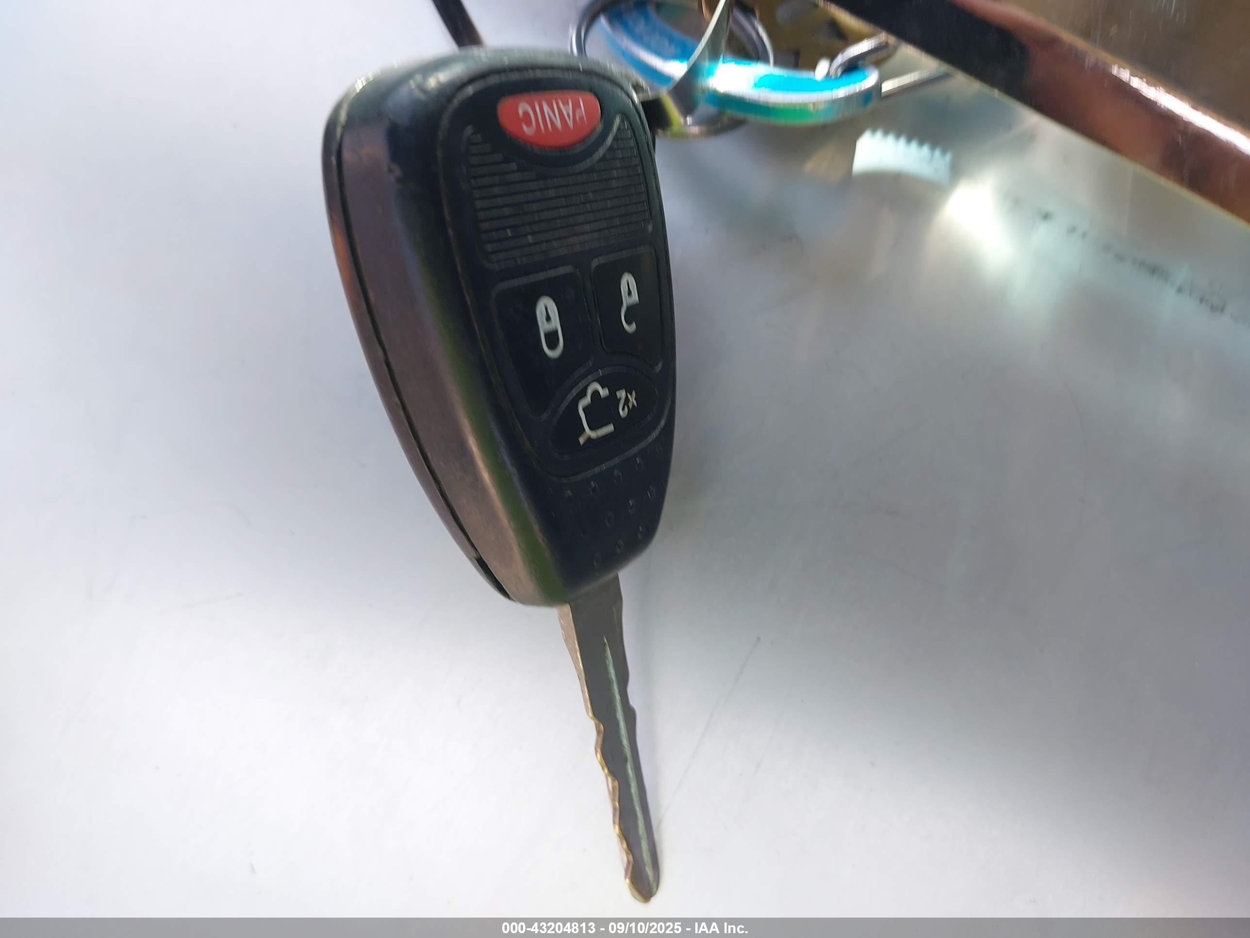 JEEP LIBERTY image 11