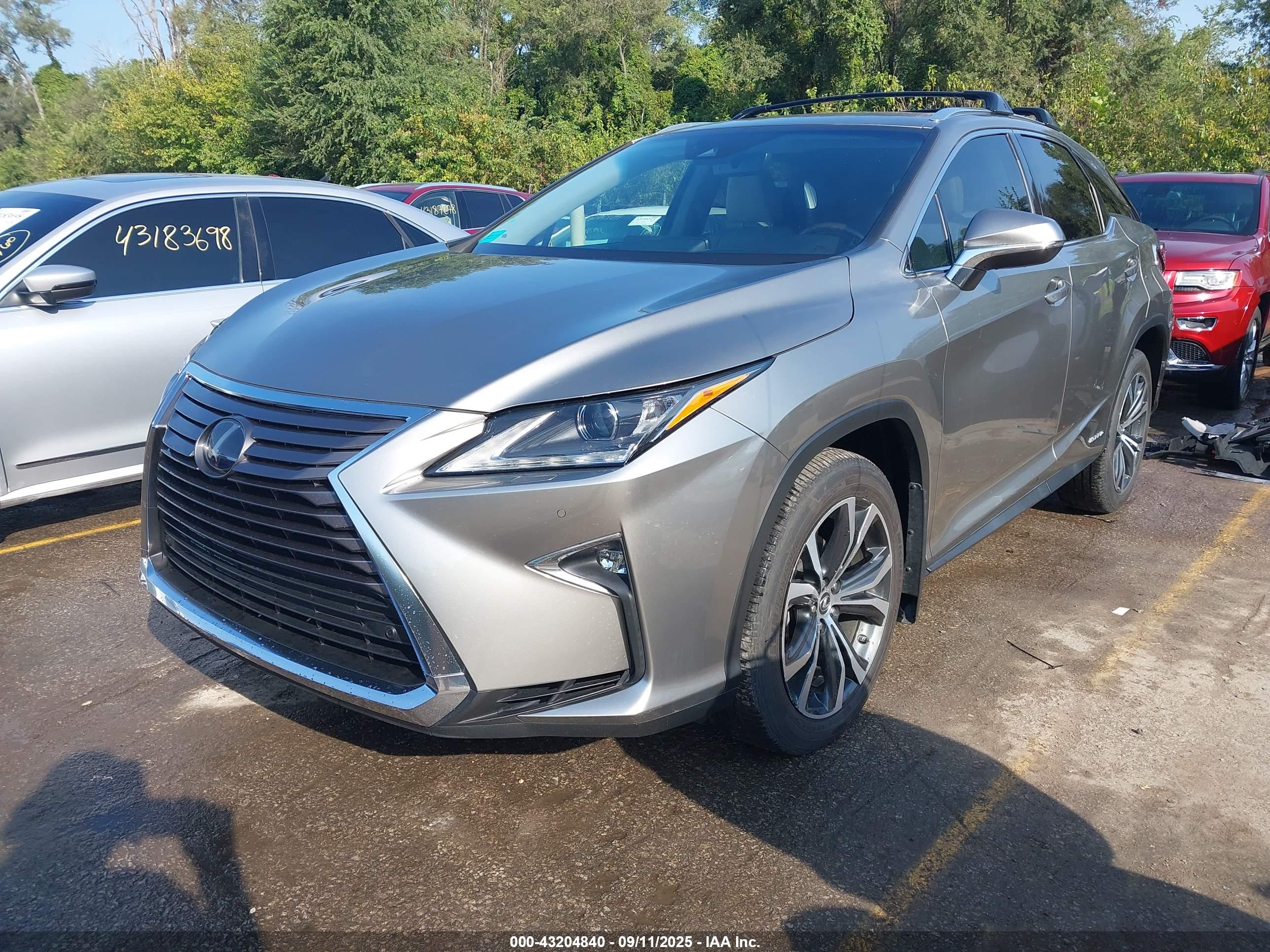 LEXUS RX image 2