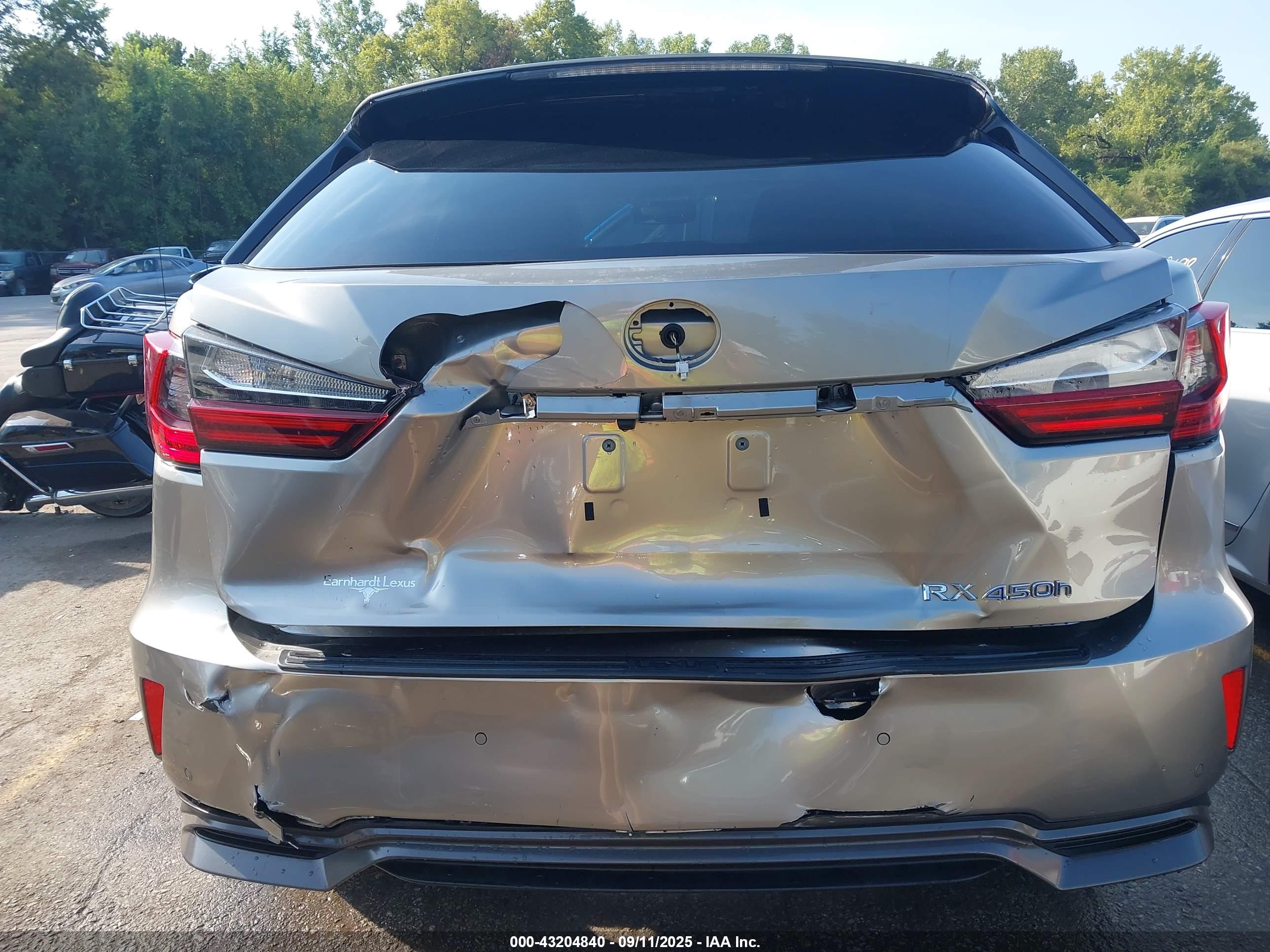 LEXUS RX image 6