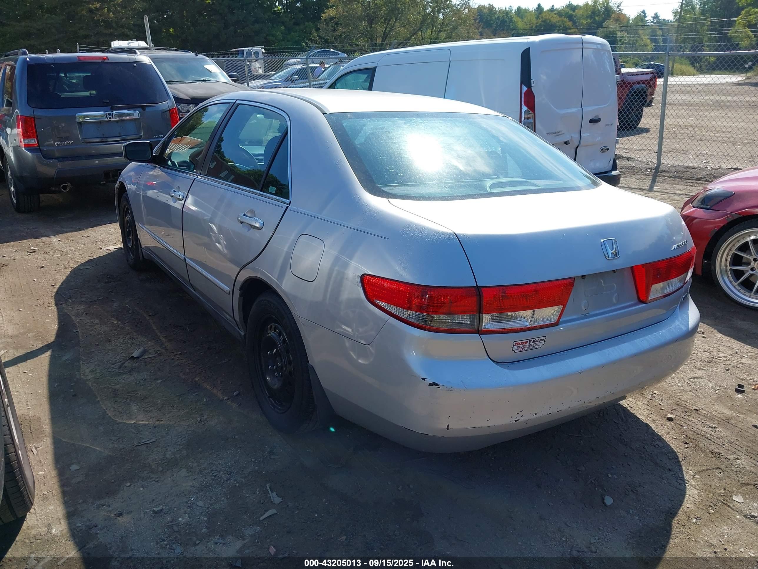 HONDA ACCORD image 3