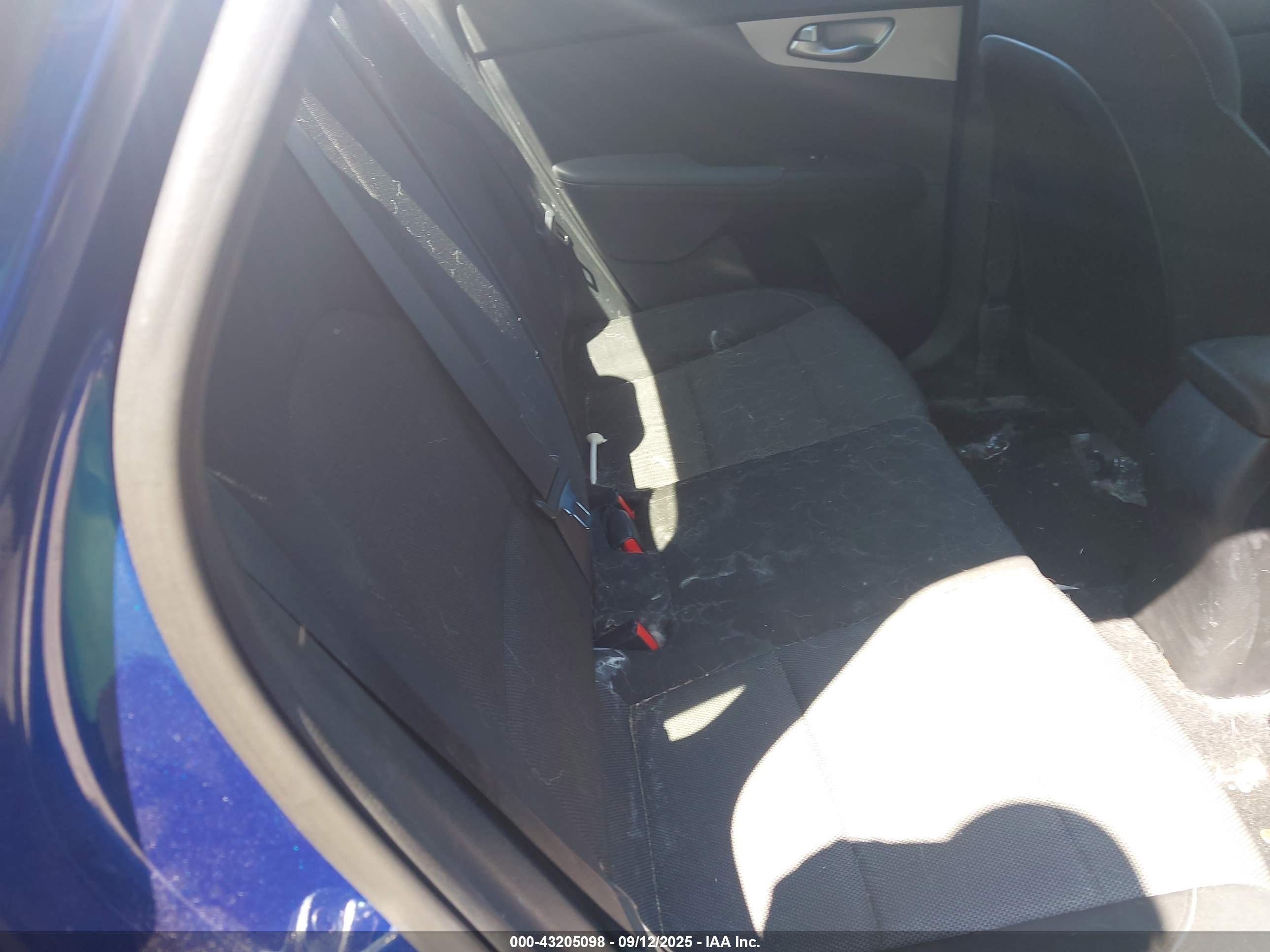 KIA FORTE image 8