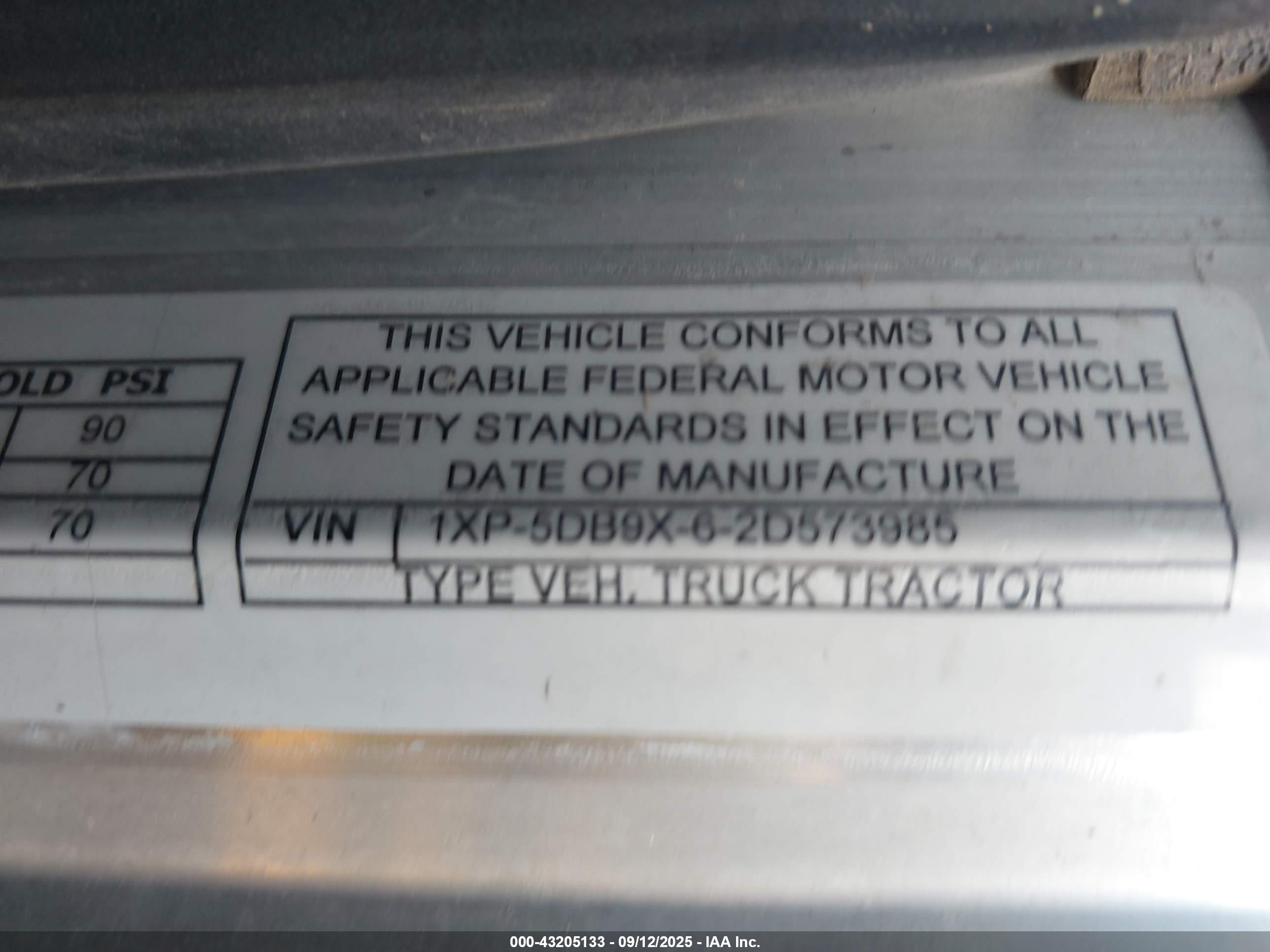 PETERBILT 379 image 9