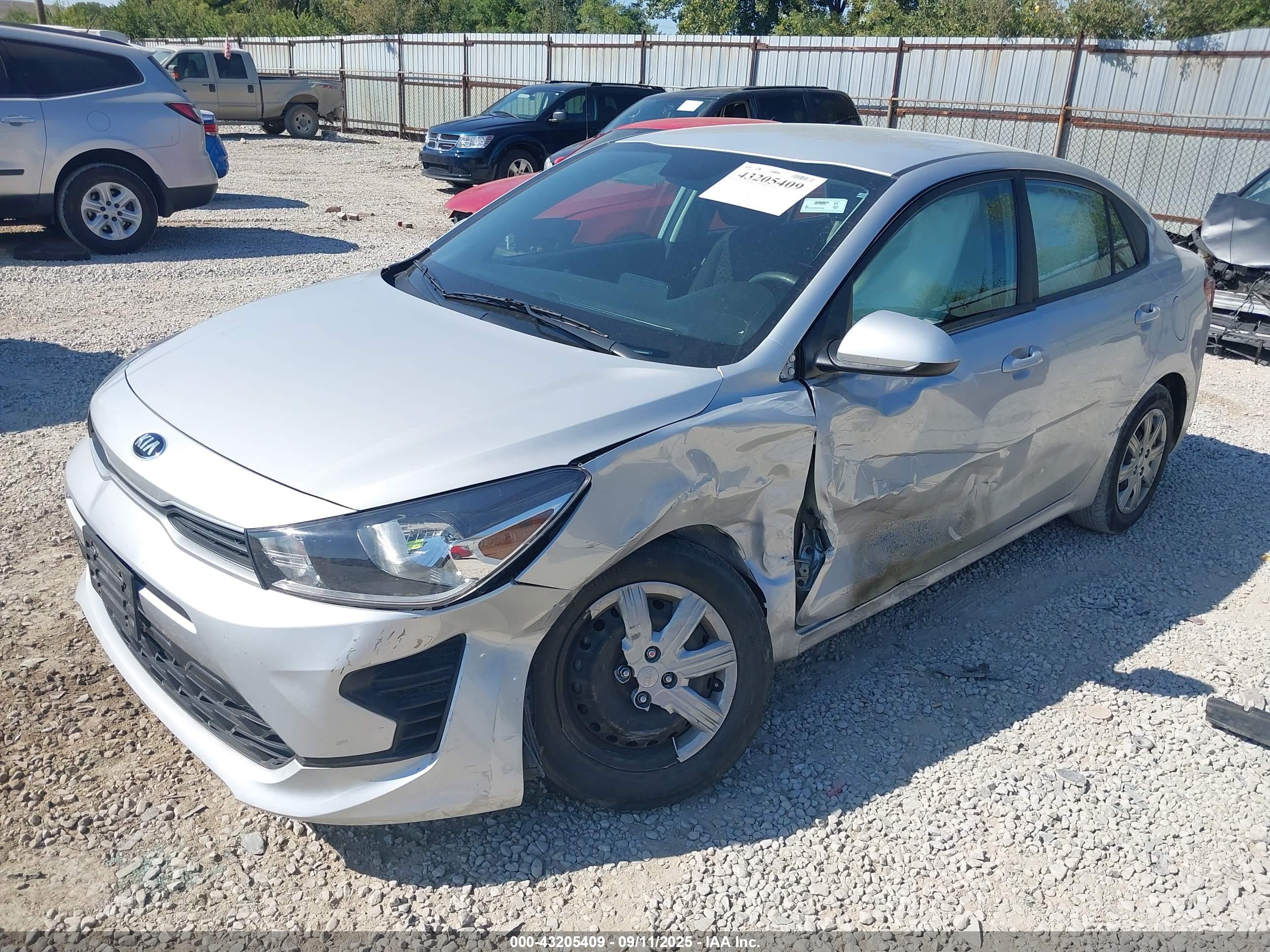 KIA RIO image 2