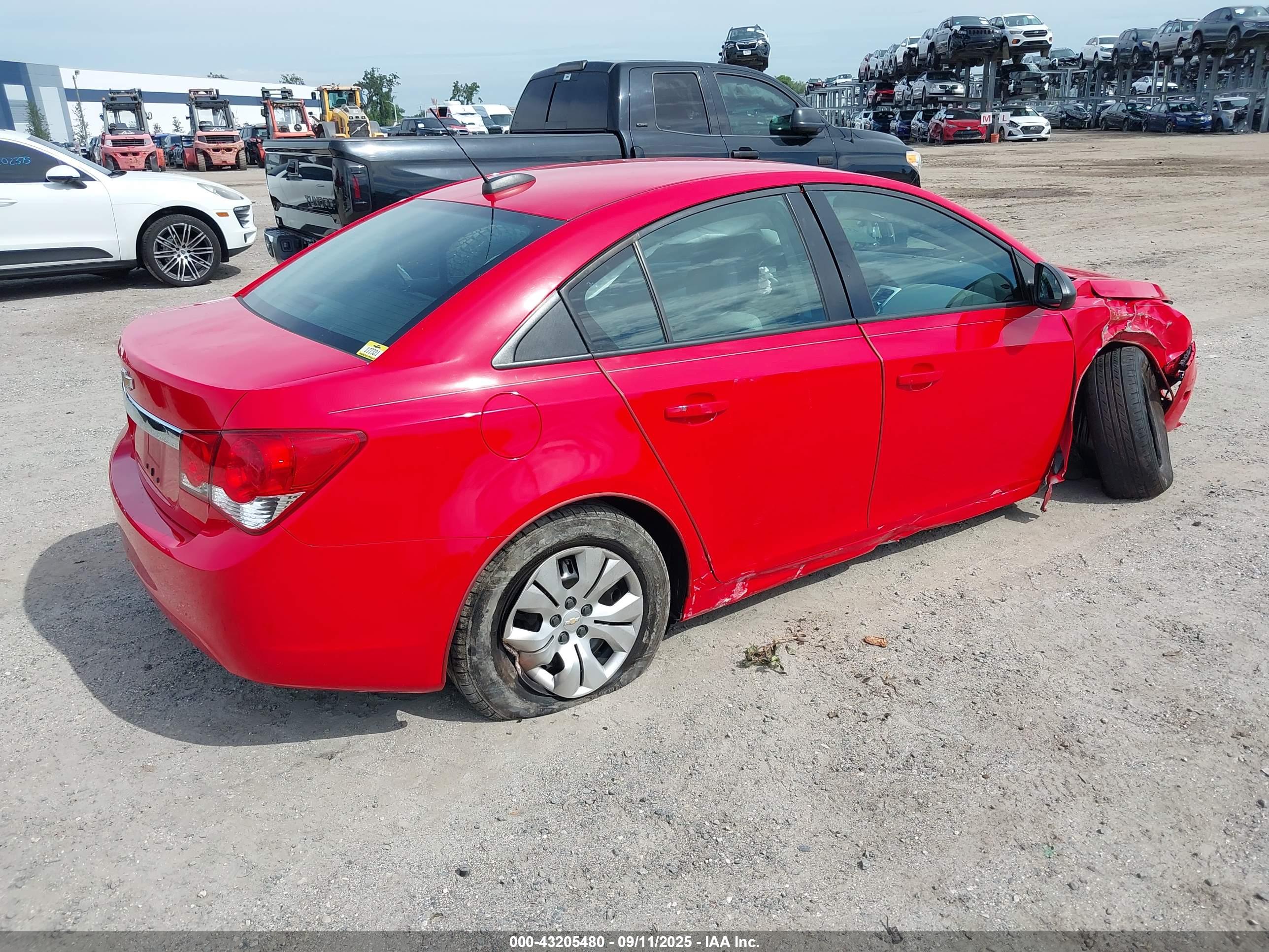 CHEVROLET CRUZE image 4