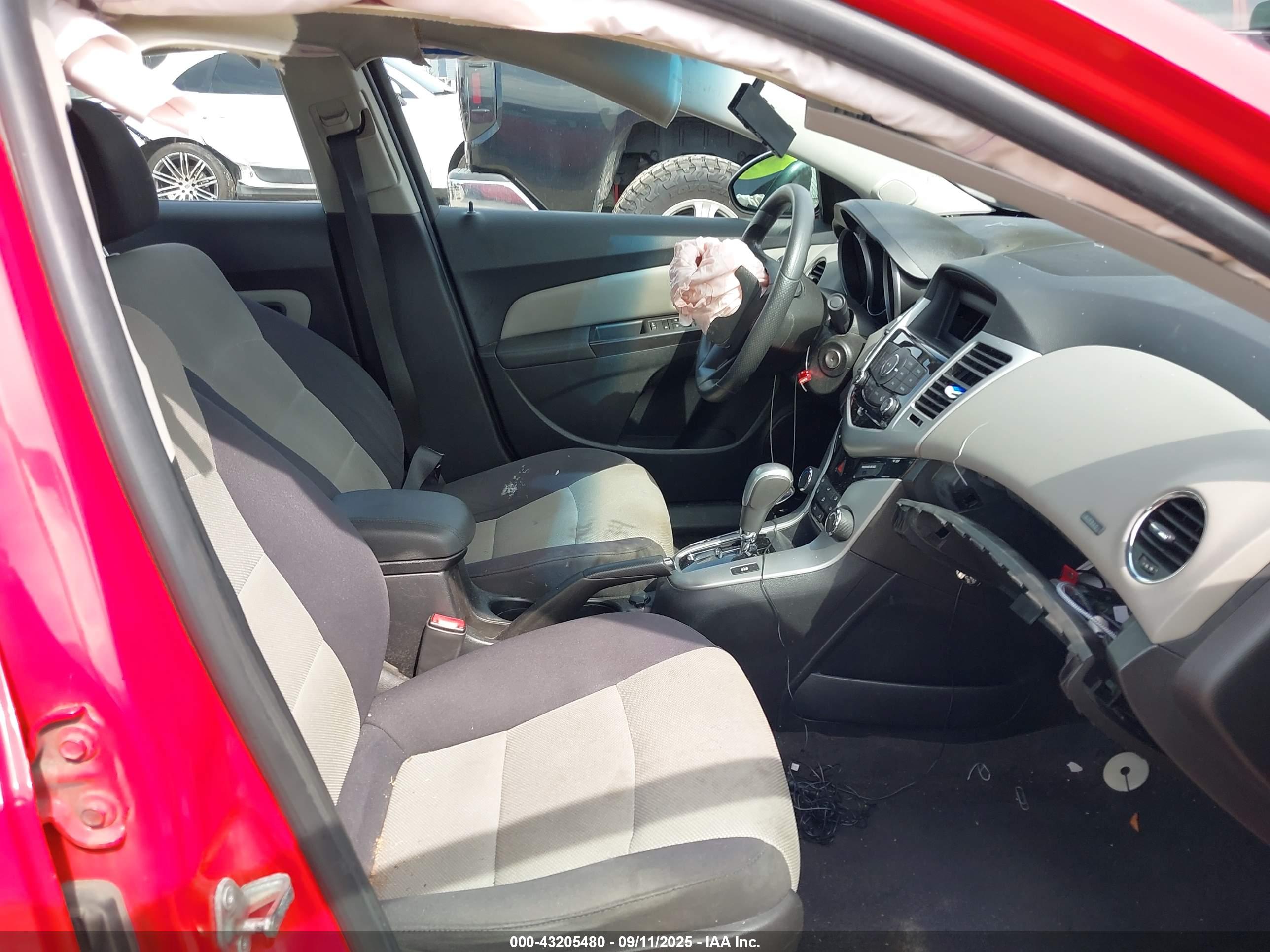 CHEVROLET CRUZE image 5