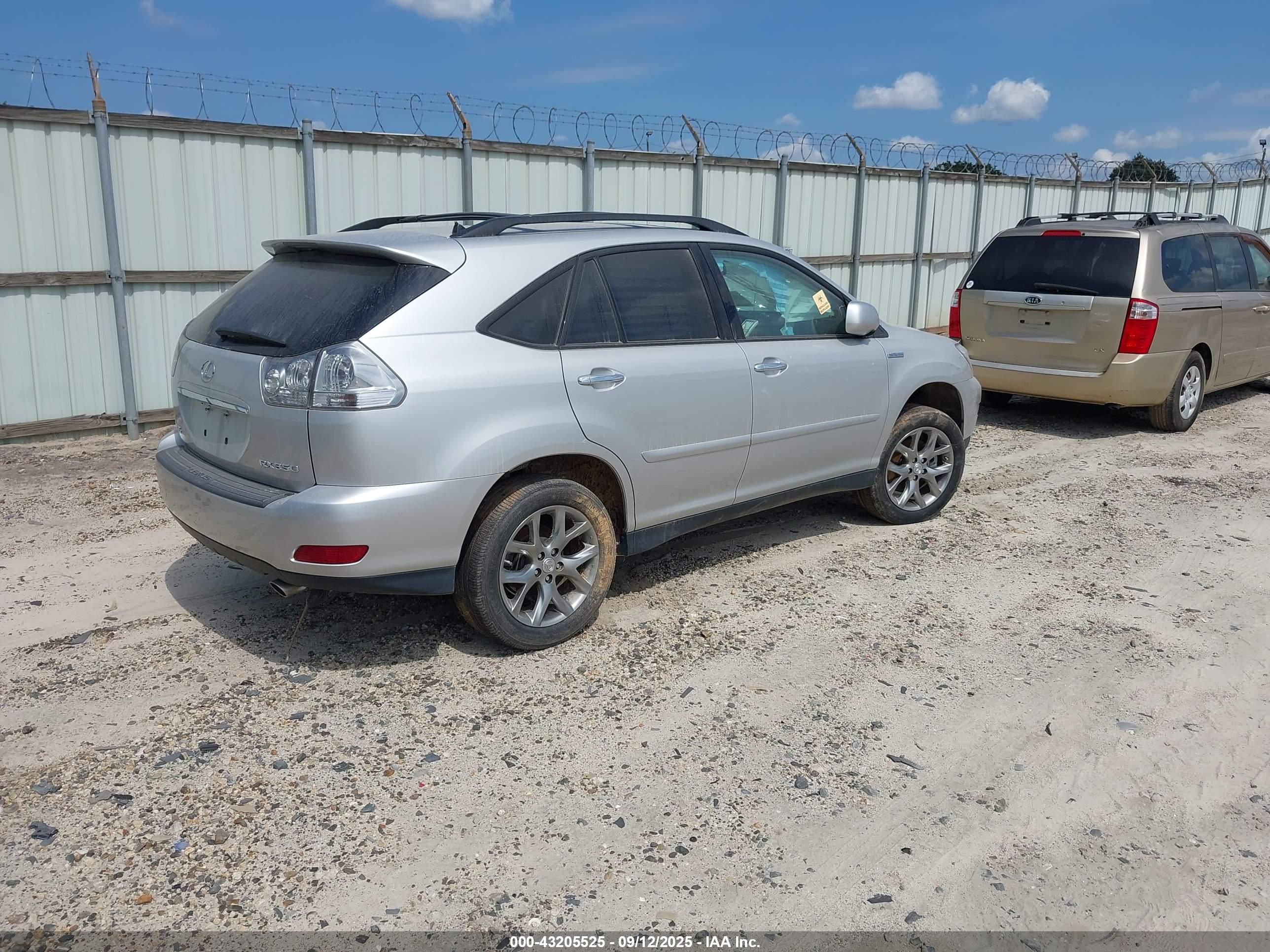 LEXUS RX image 4