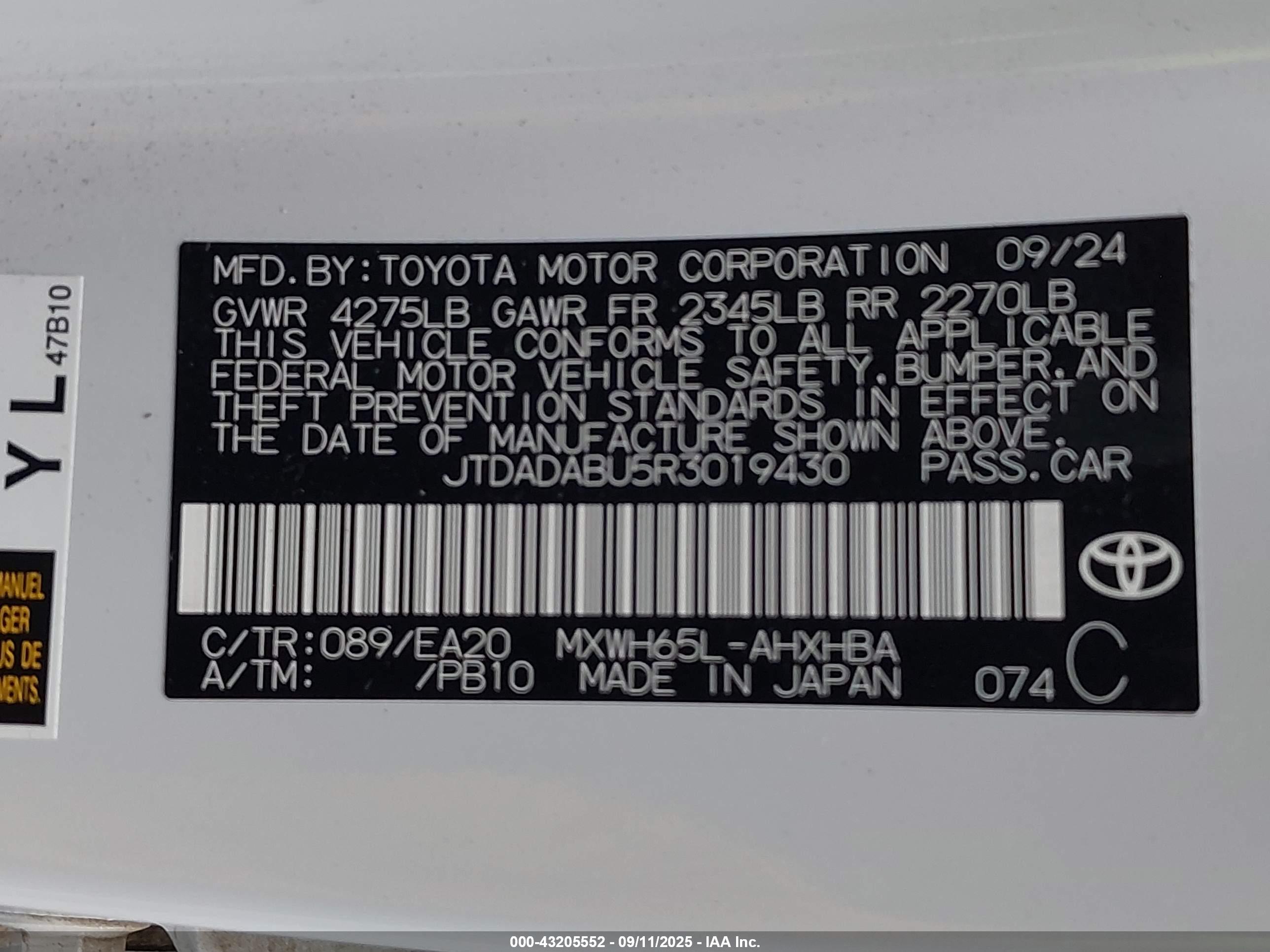 TOYOTA PRIUS image 9