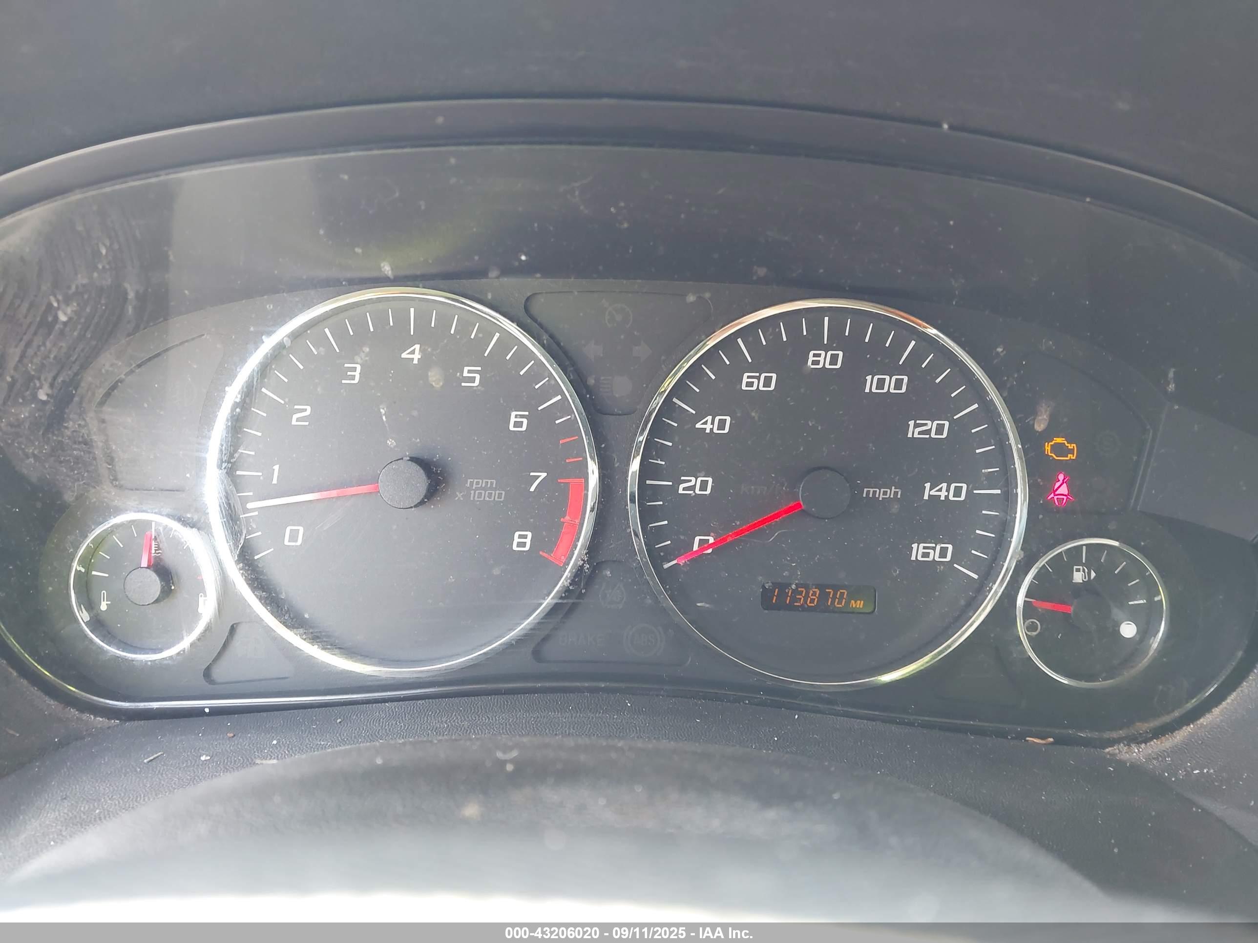 CADILLAC SRX image 7