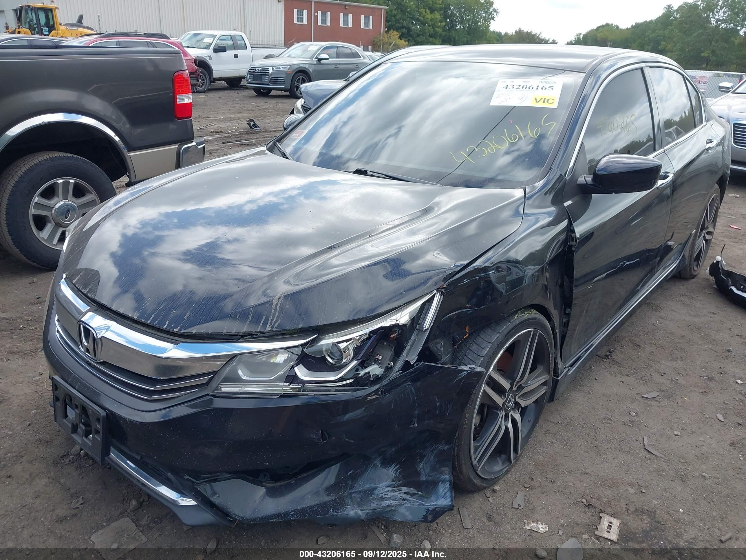 HONDA ACCORD image 2