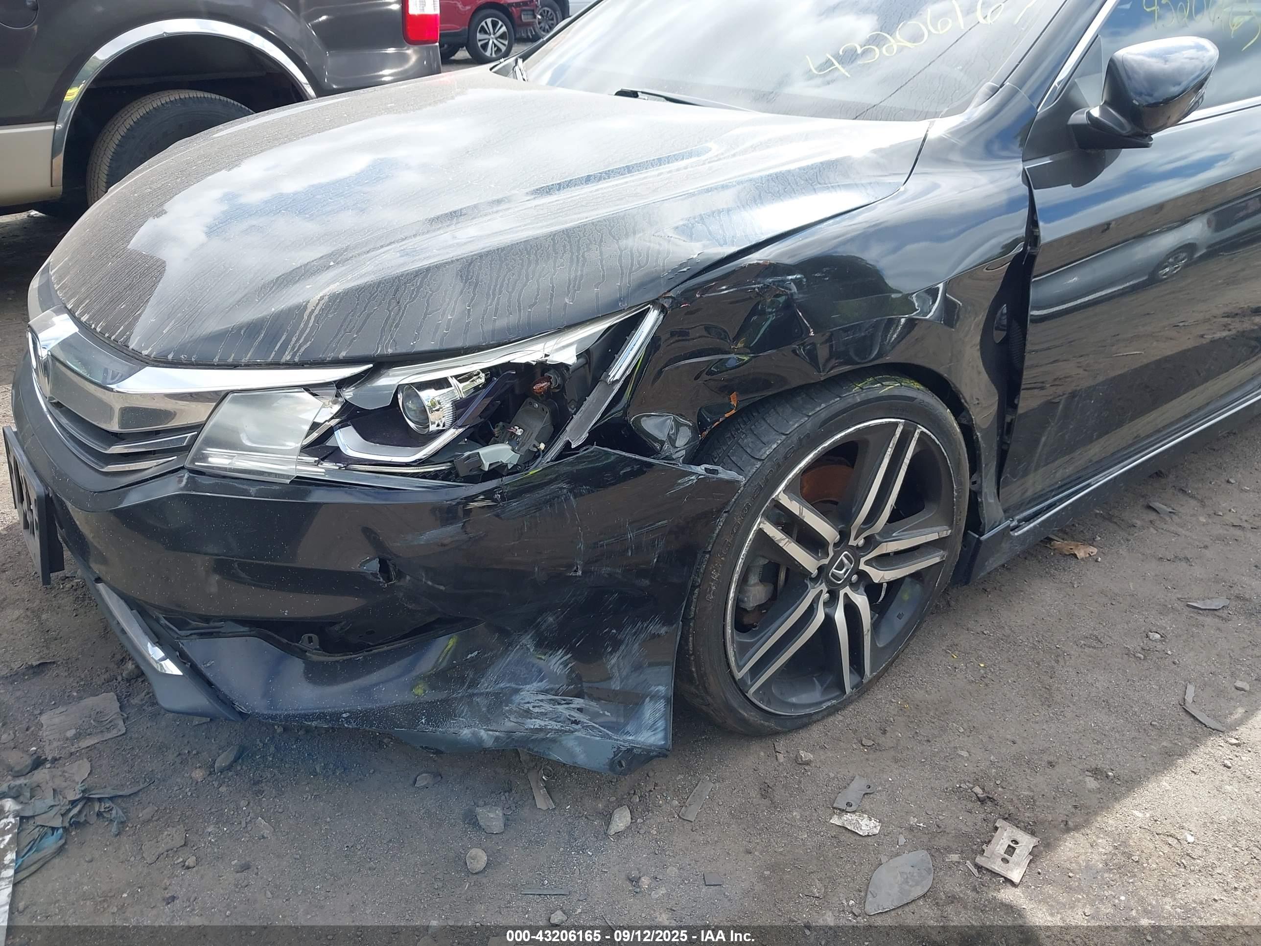 HONDA ACCORD image 6