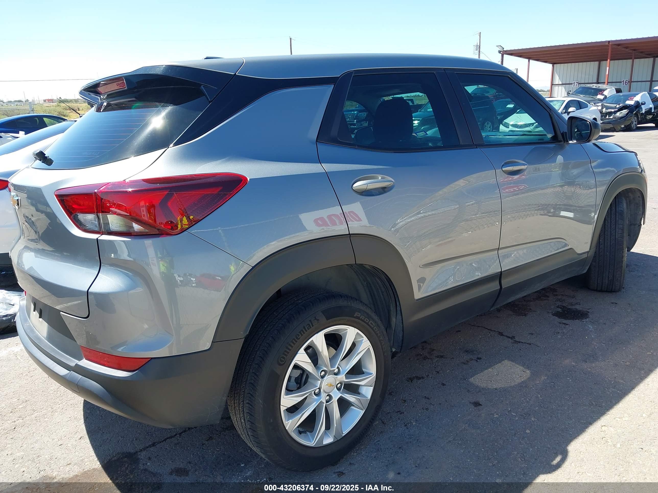 CHEVROLET TRAILBLAZER image 4