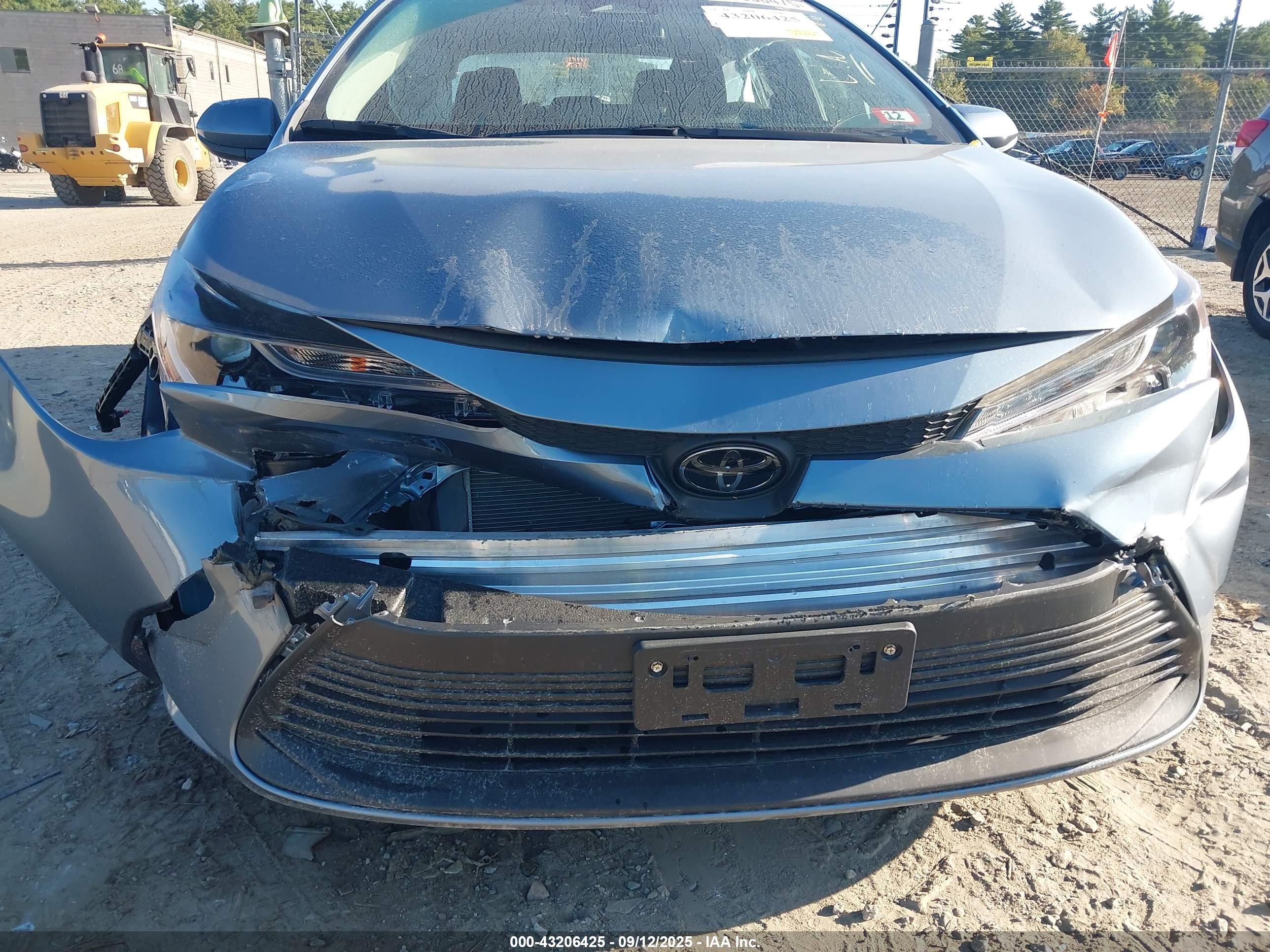 TOYOTA COROLLA image 6