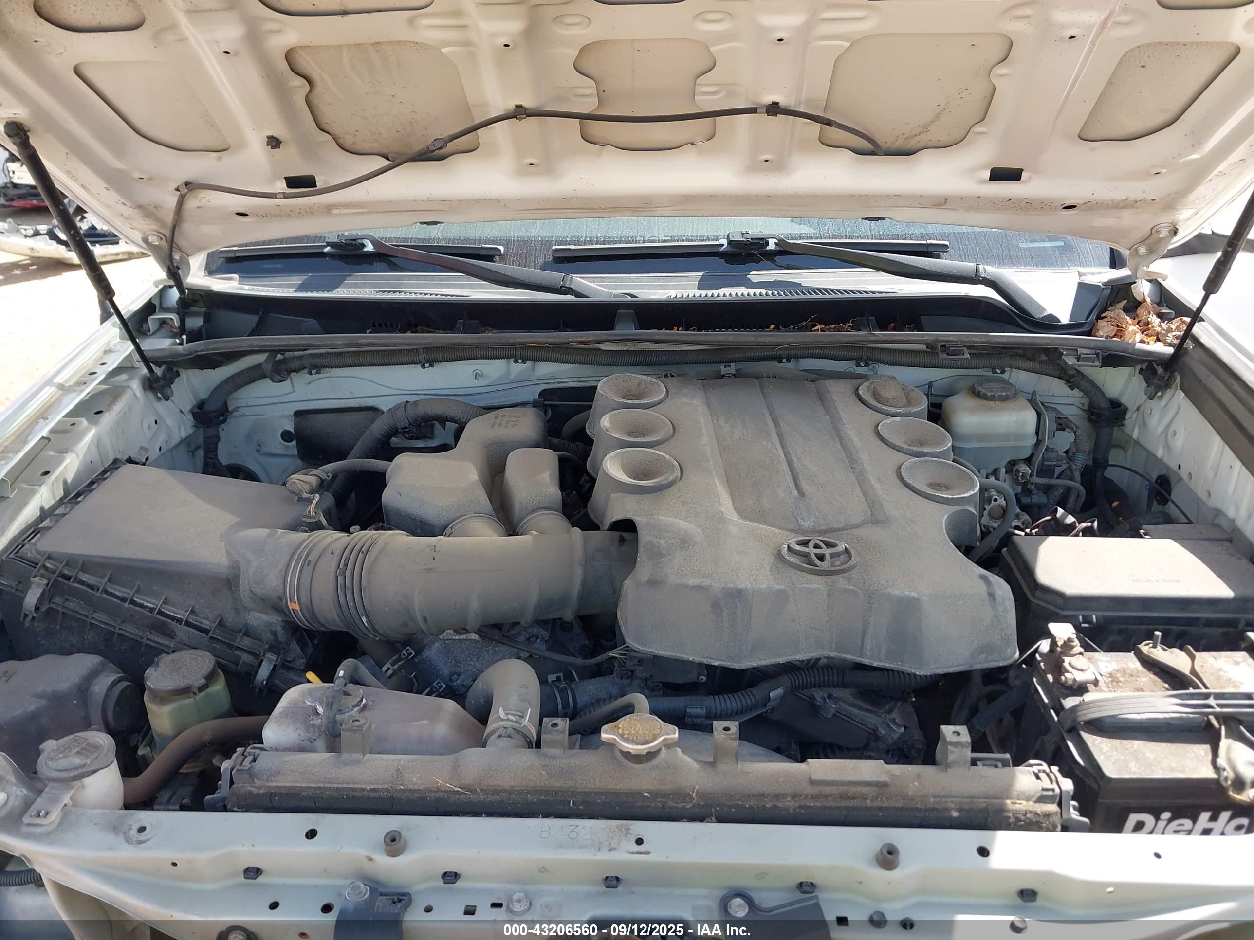 TOYOTA 4RUNNER image 10