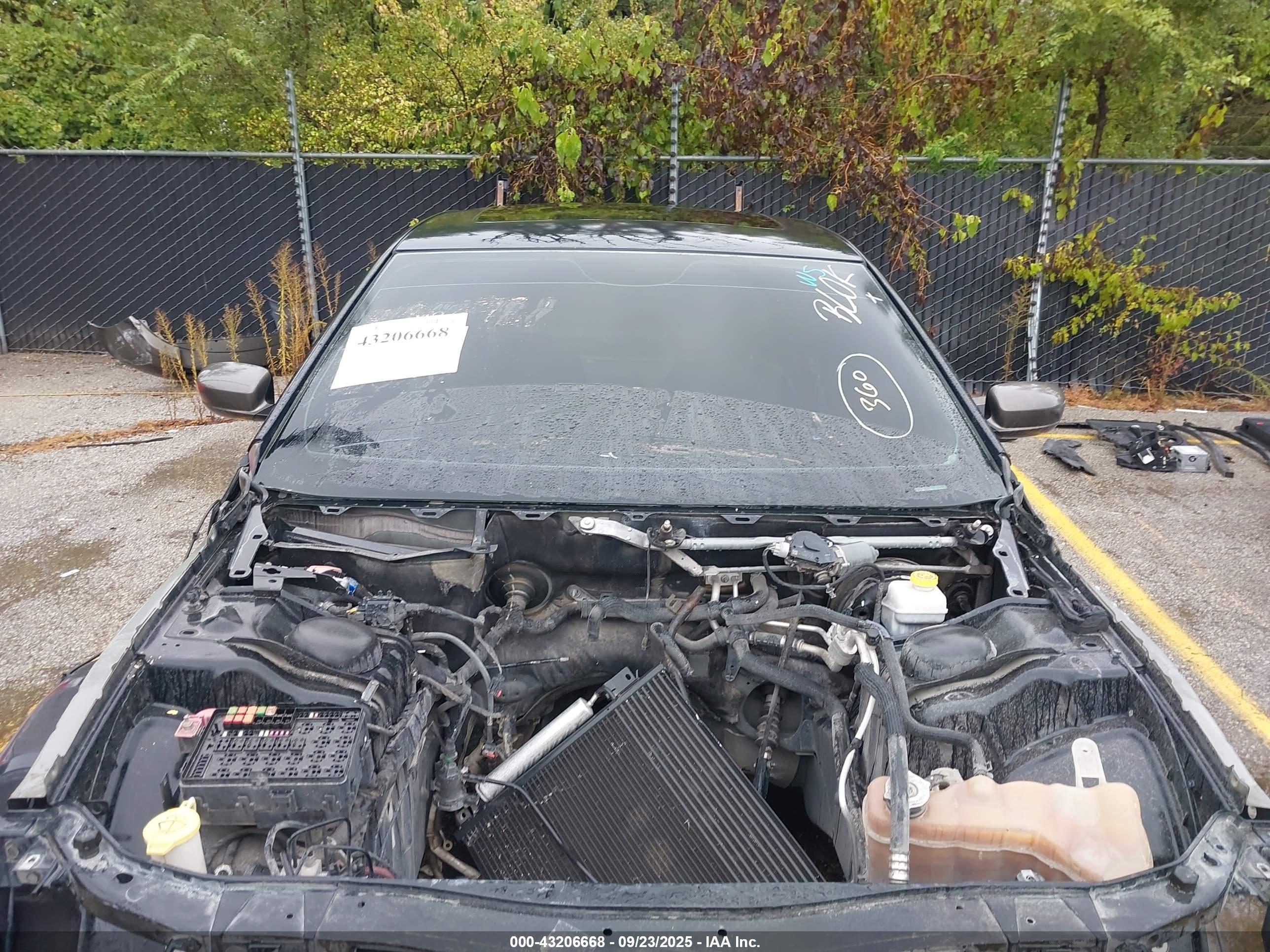 CHRYSLER 300C image 10