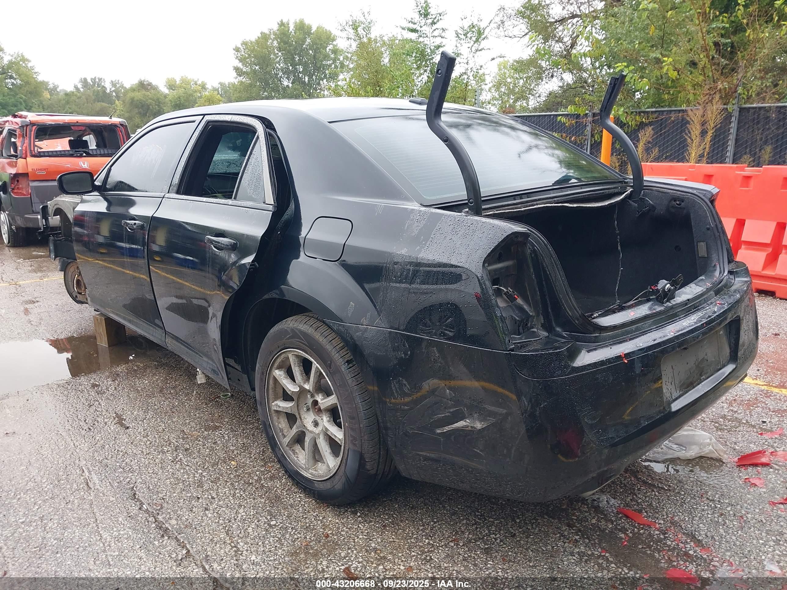CHRYSLER 300C image 3