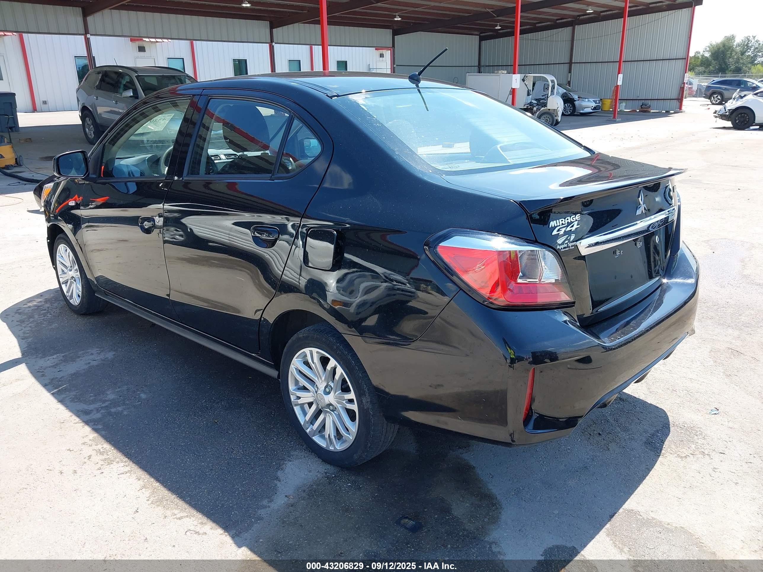 MITSUBISHI MIRAGE image 3