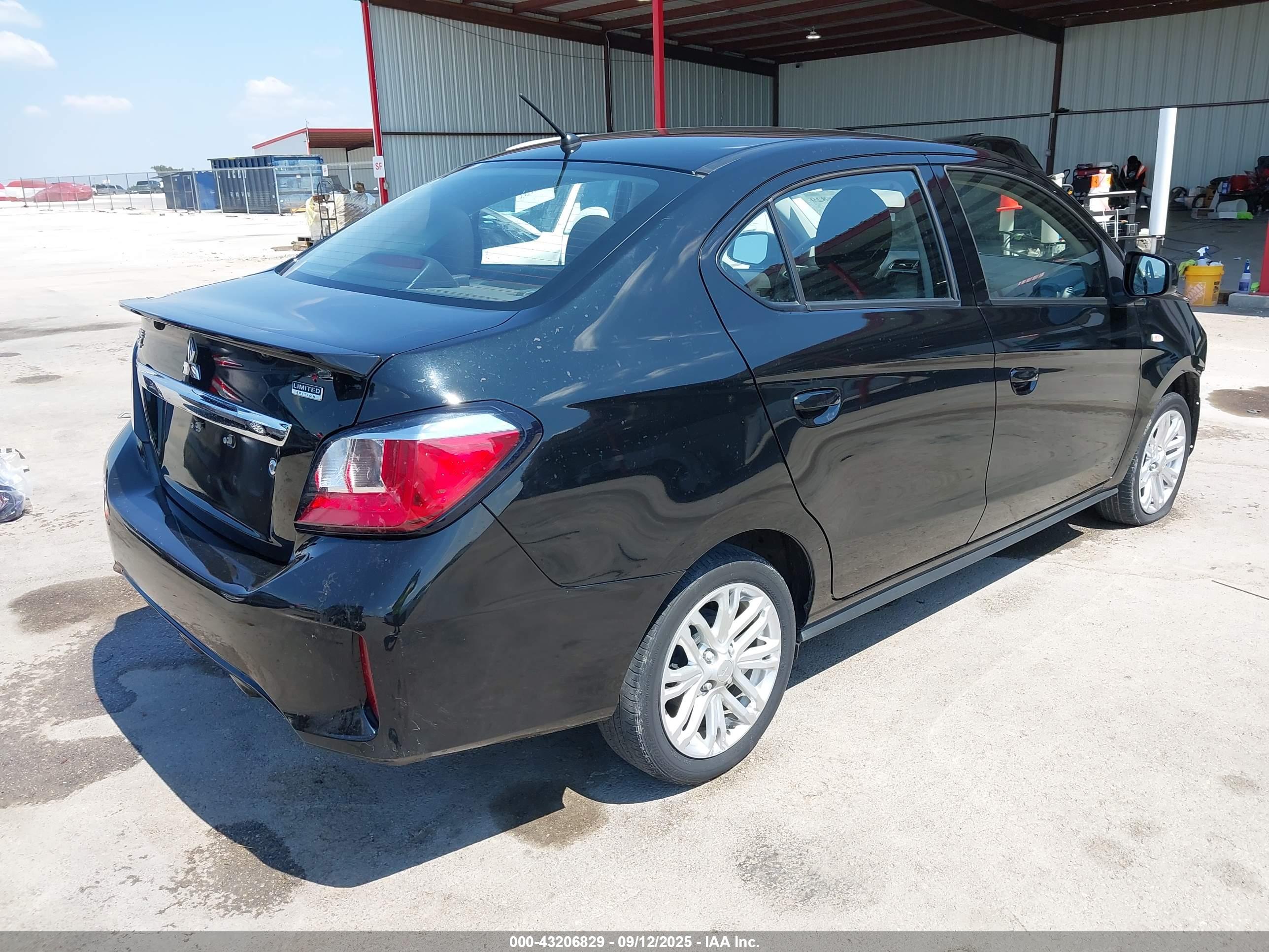 MITSUBISHI MIRAGE image 4