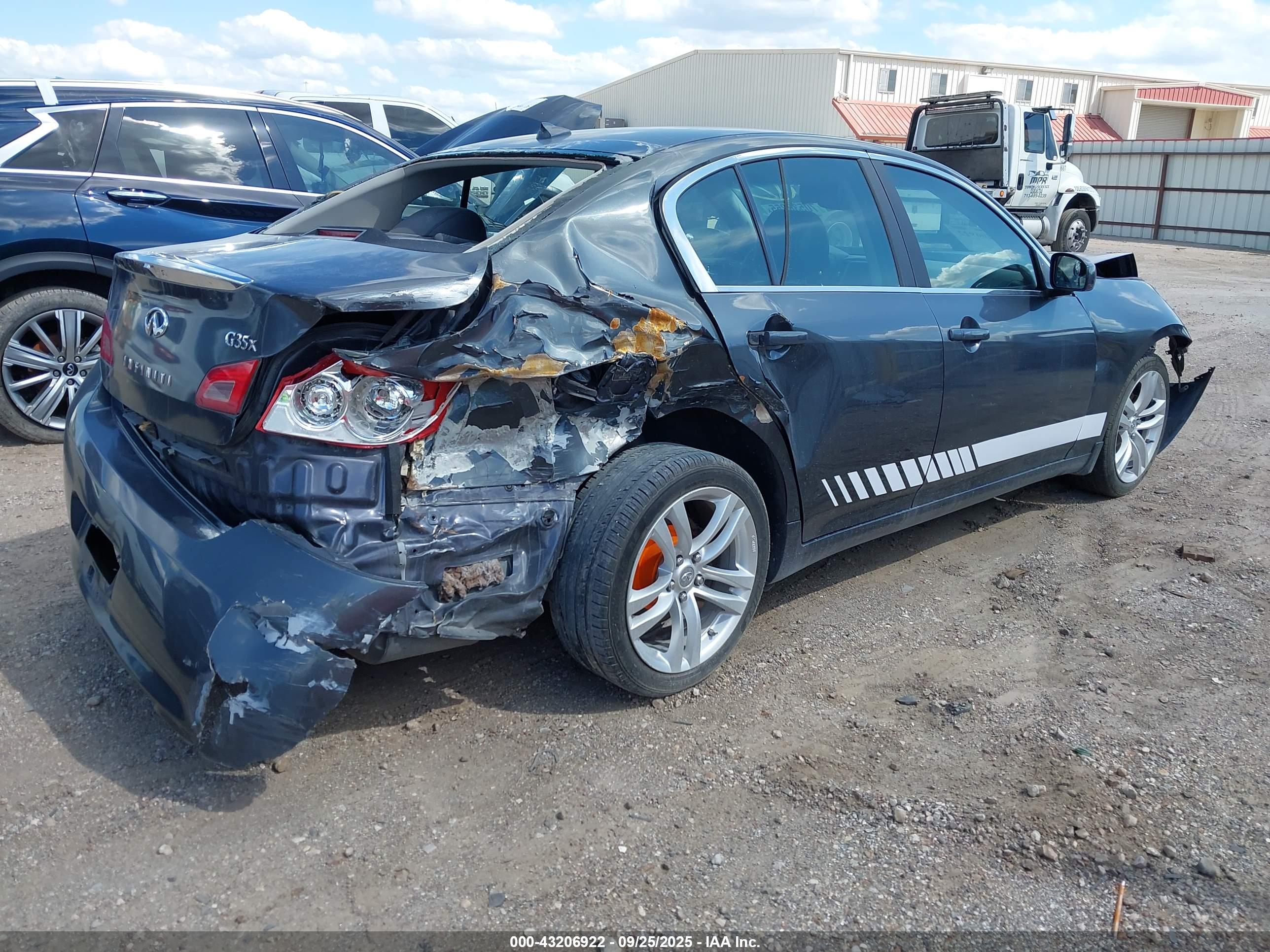 INFINITI G35 image 4