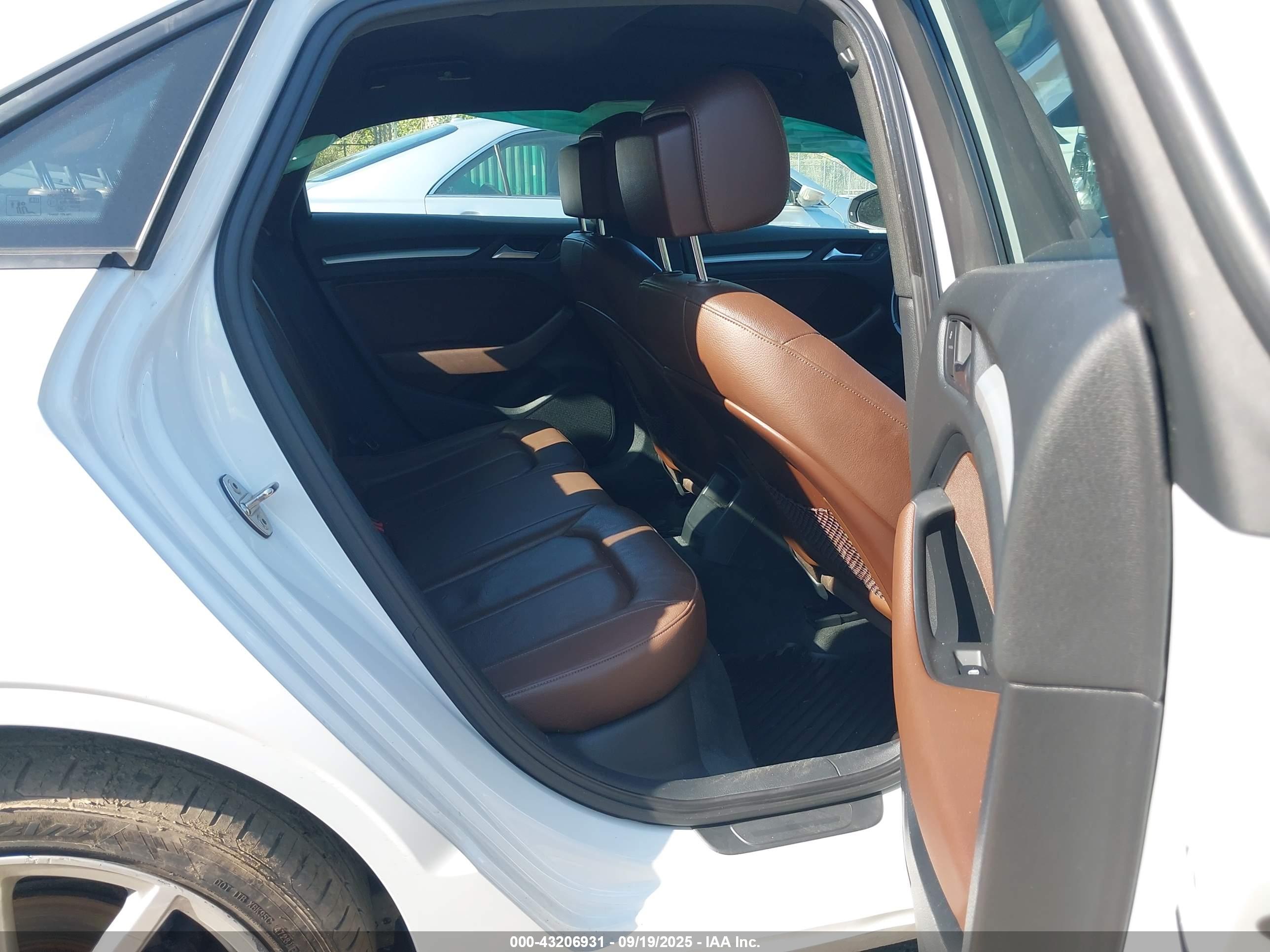 AUDI A3 image 8