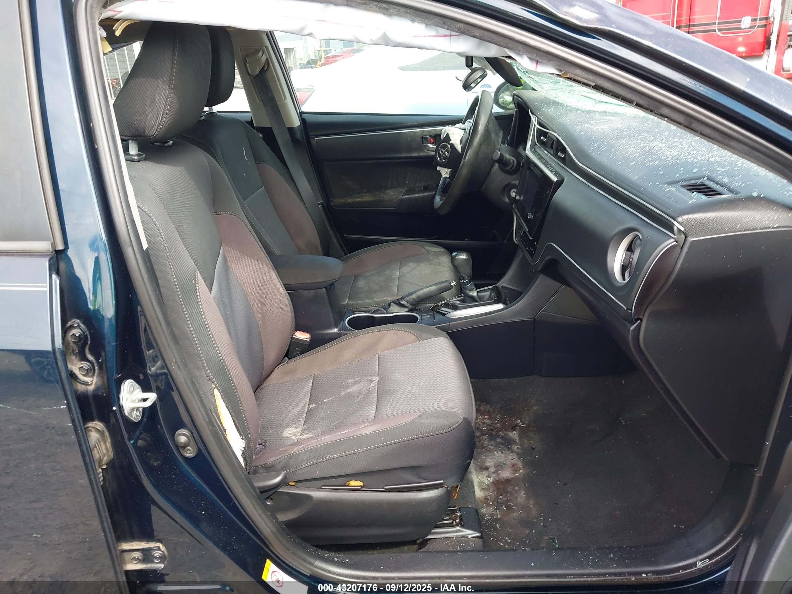 TOYOTA COROLLA image 5