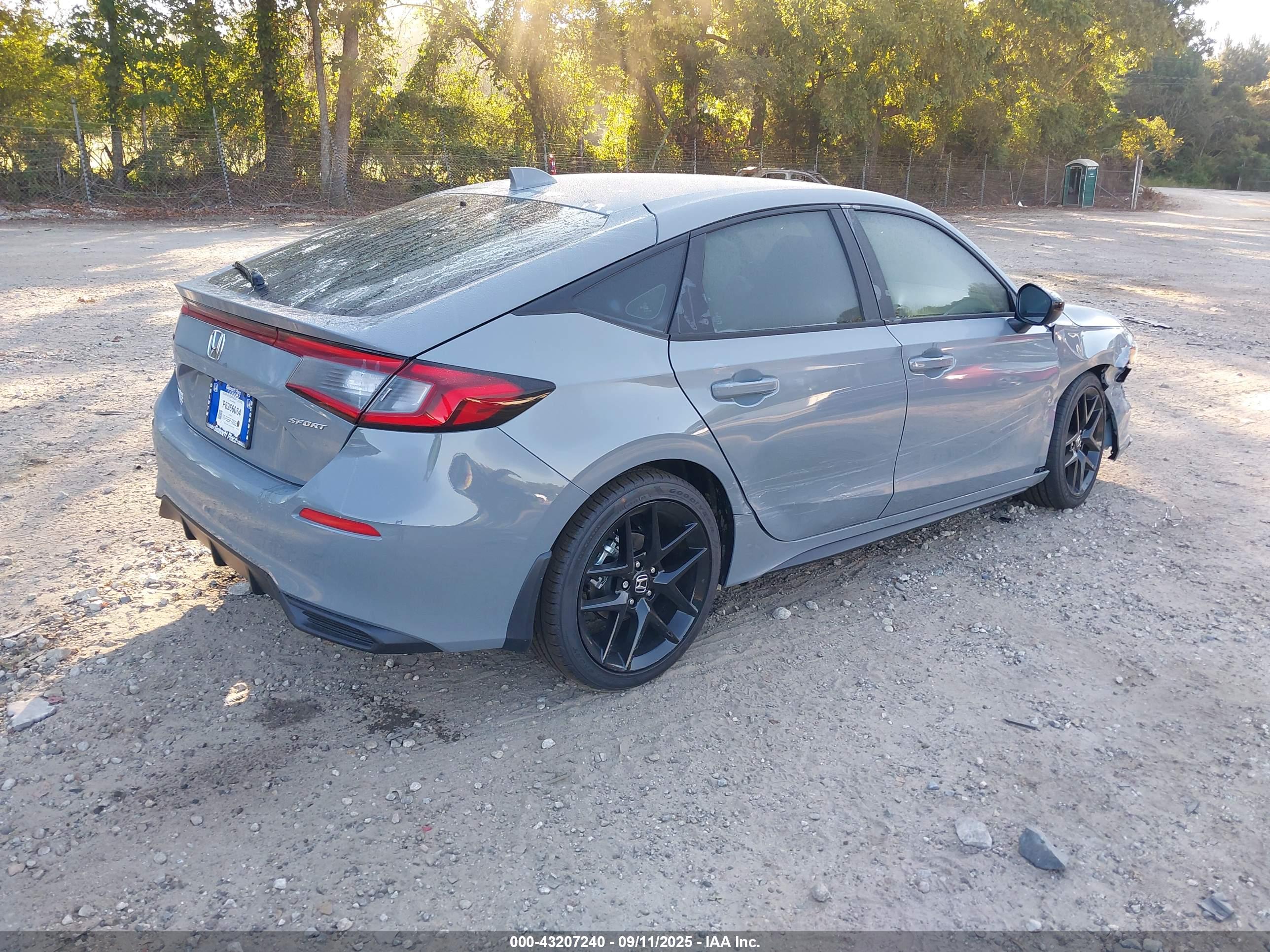 HONDA CIVIC image 4