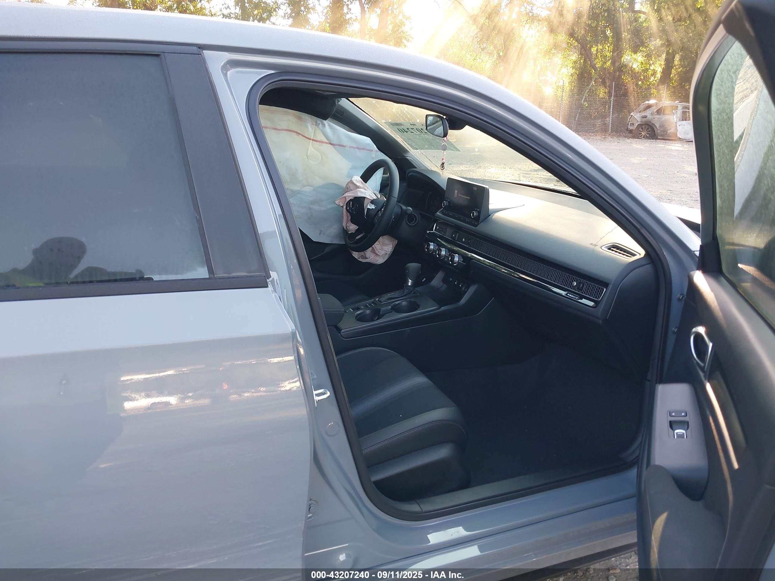 HONDA CIVIC image 5