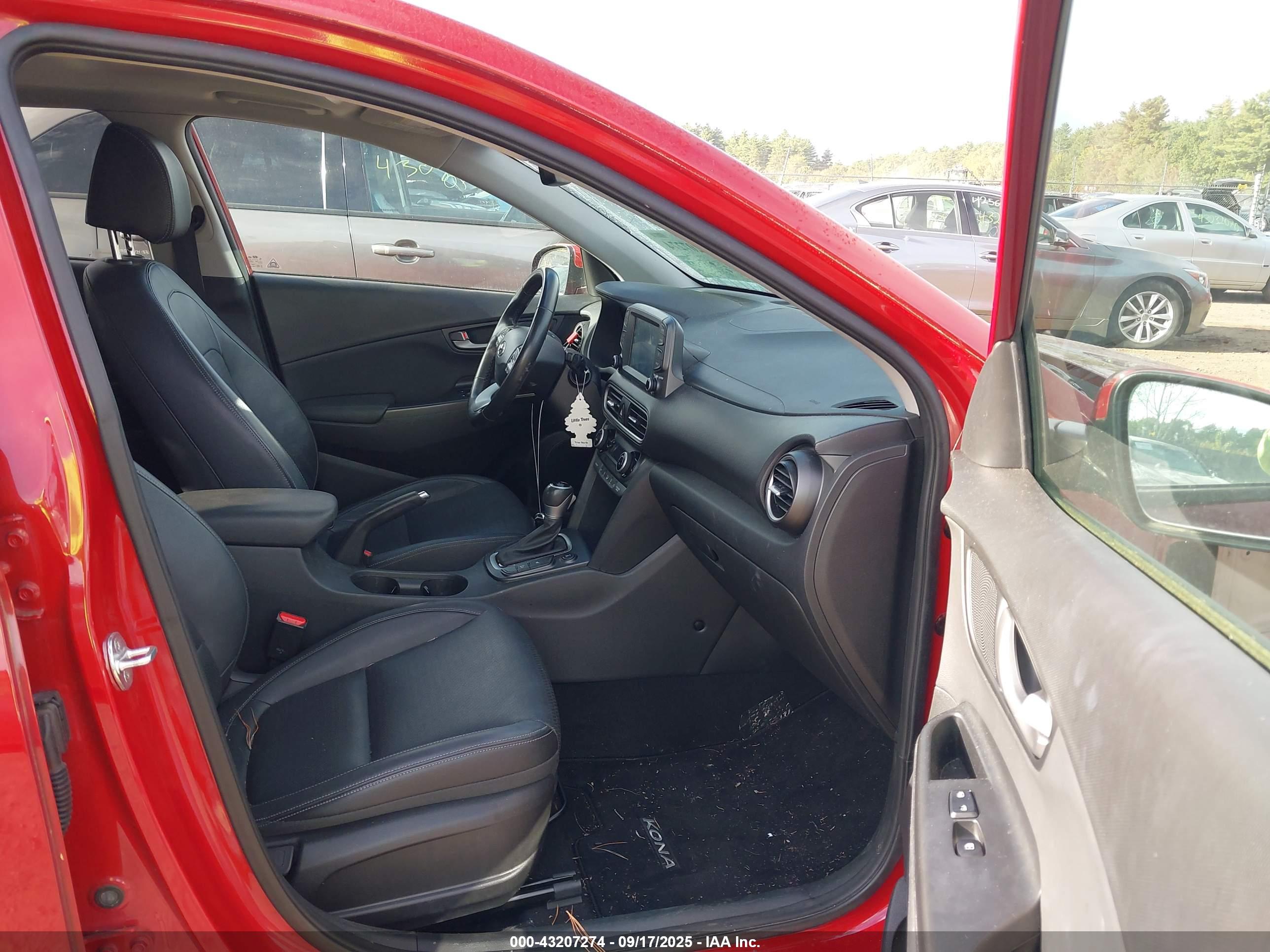 HYUNDAI KONA image 5