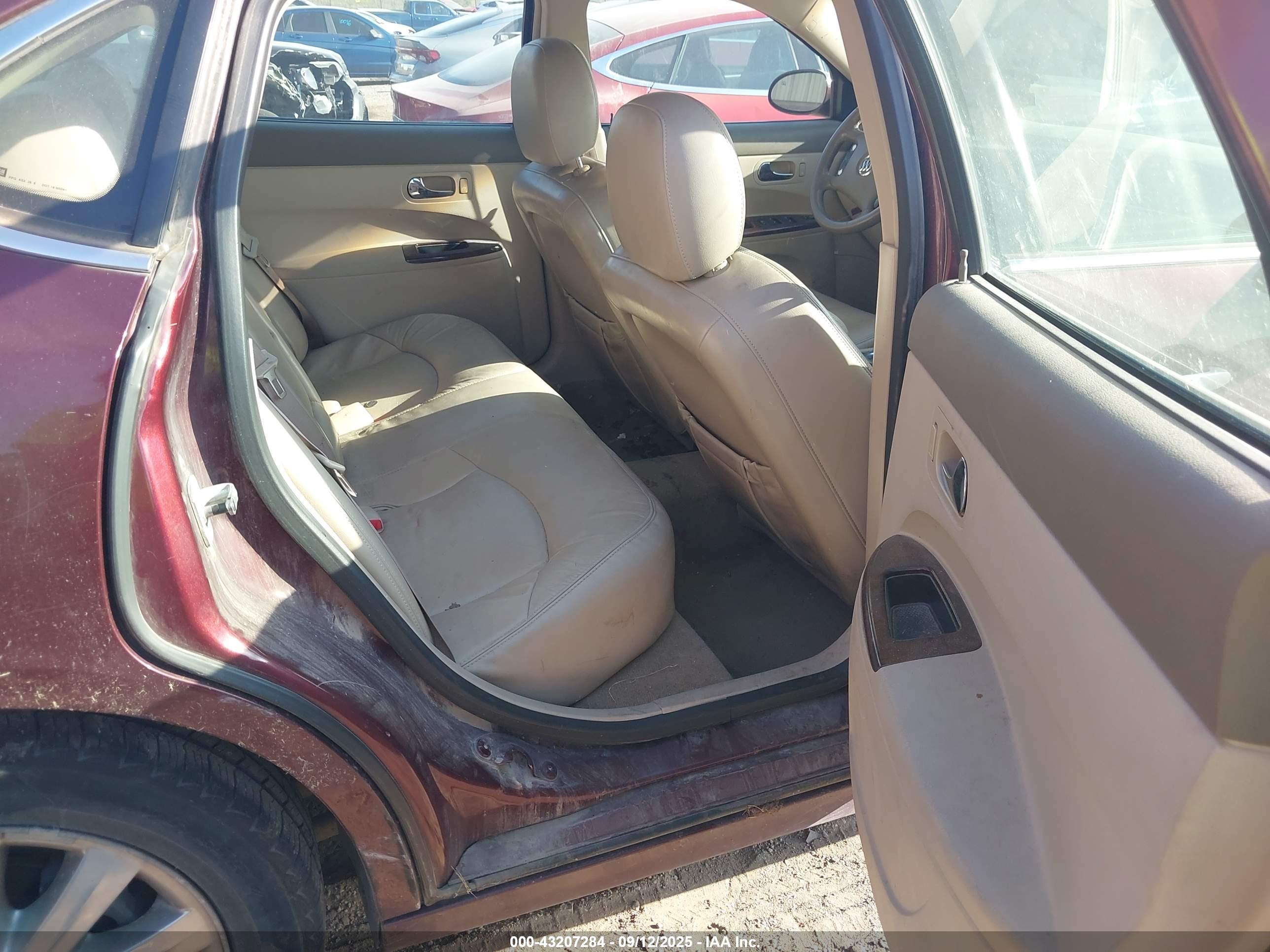 BUICK LACROSSE image 8
