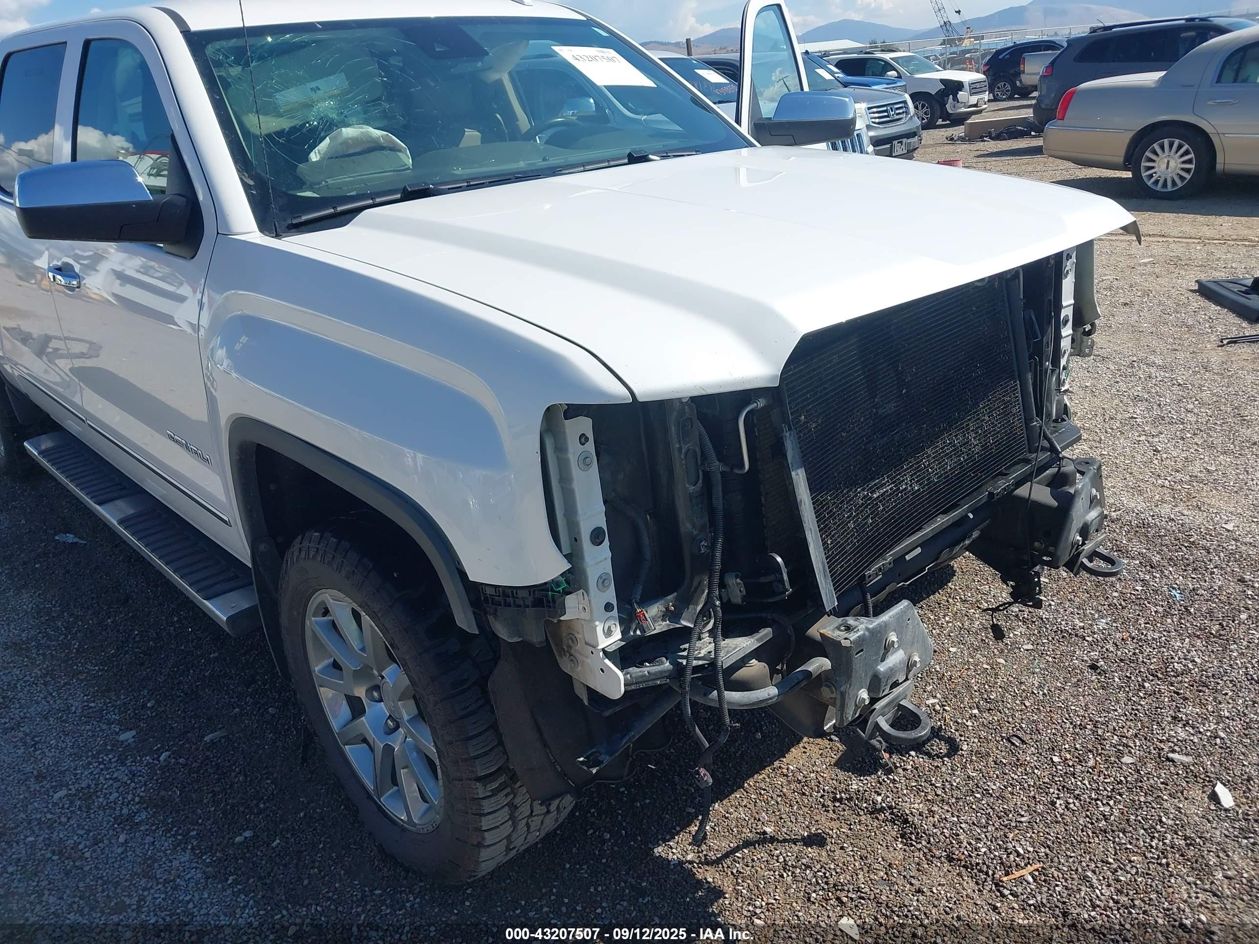 GMC SIERRA image 6