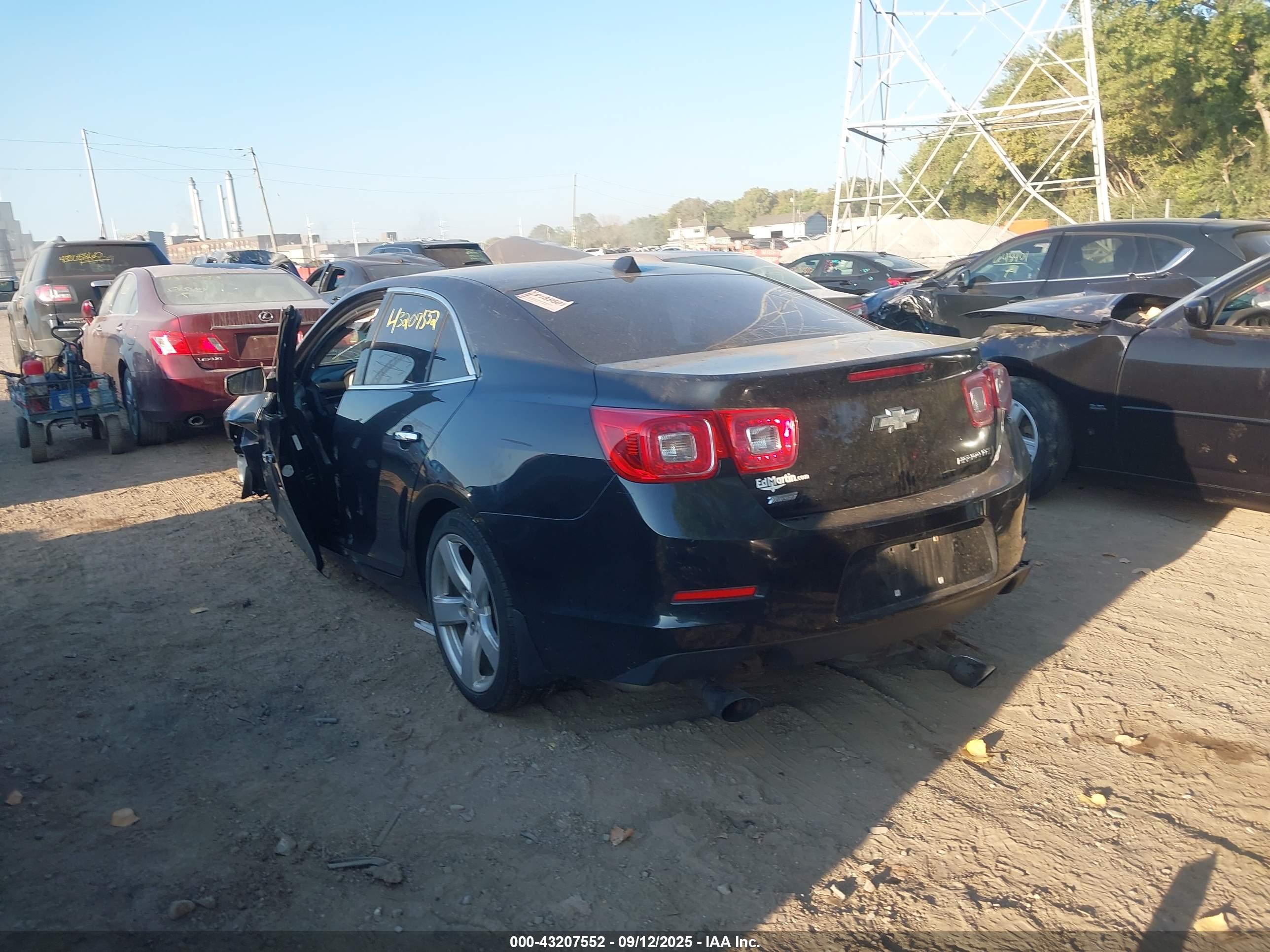 CHEVROLET MALIBU image 3