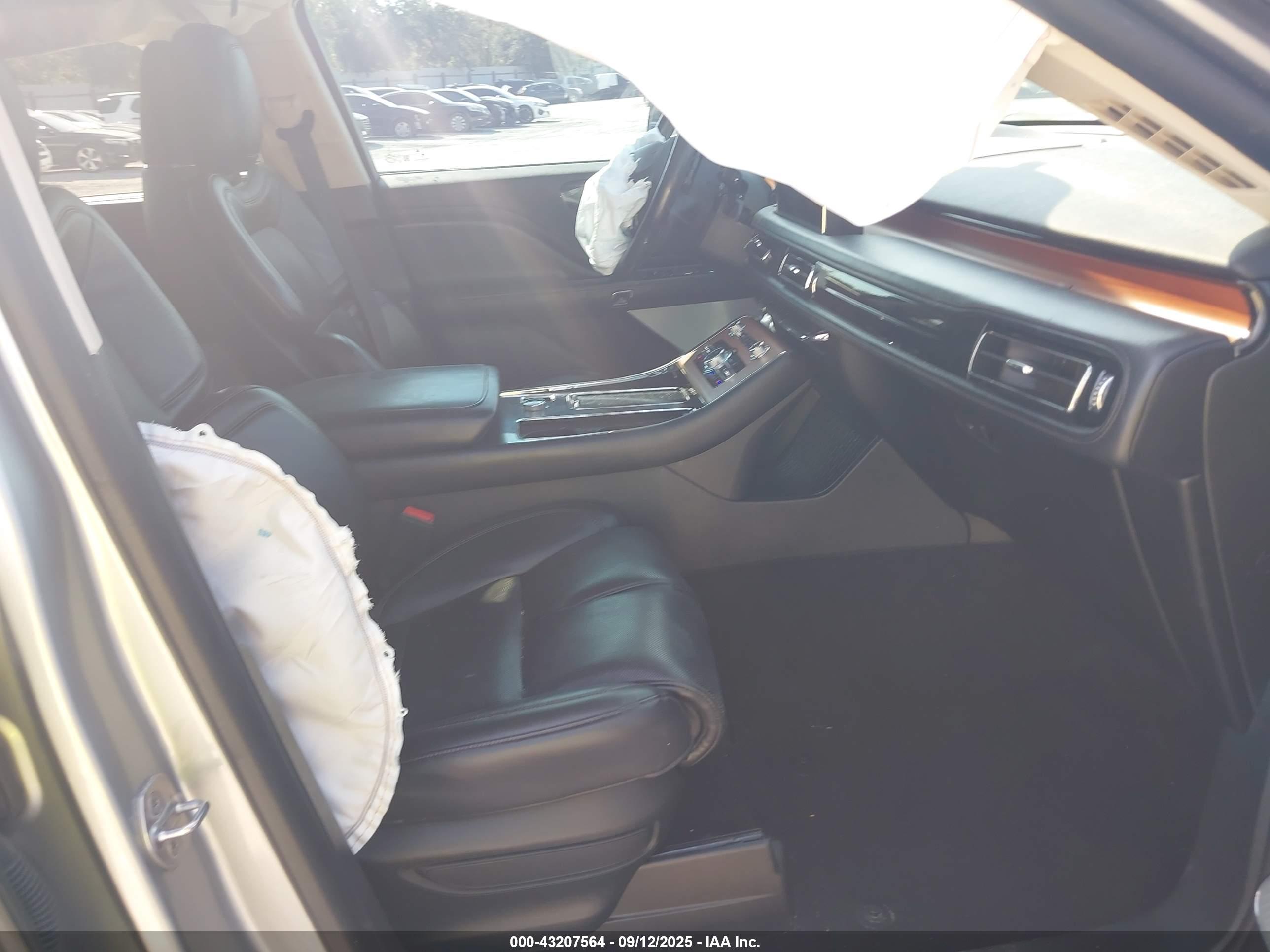 LINCOLN AVIATOR image 5