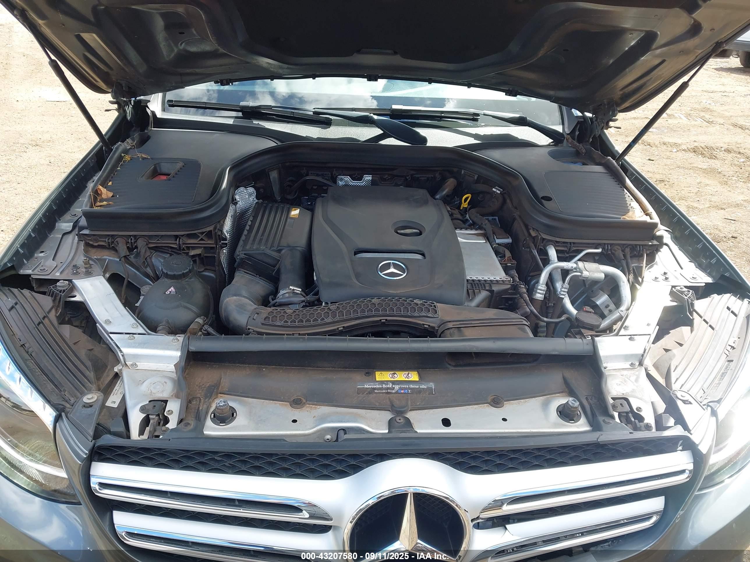 MERCEDES-BENZ GLC image 10