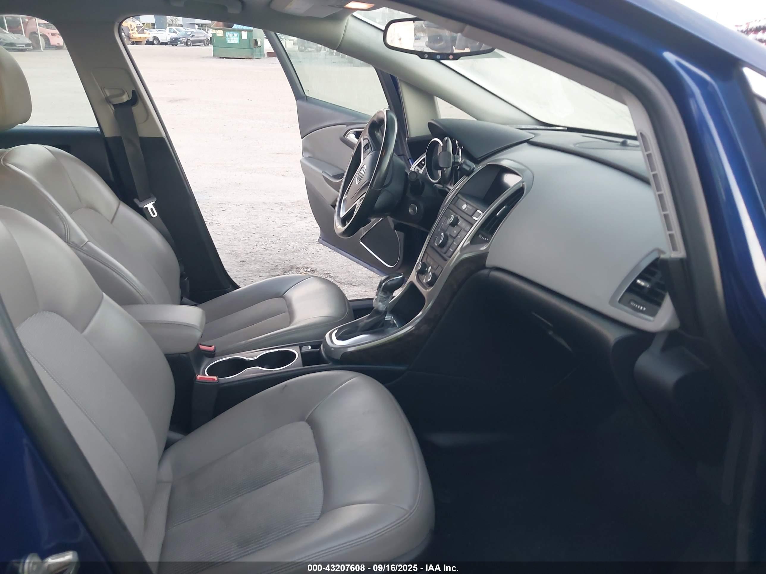 BUICK VERANO image 5