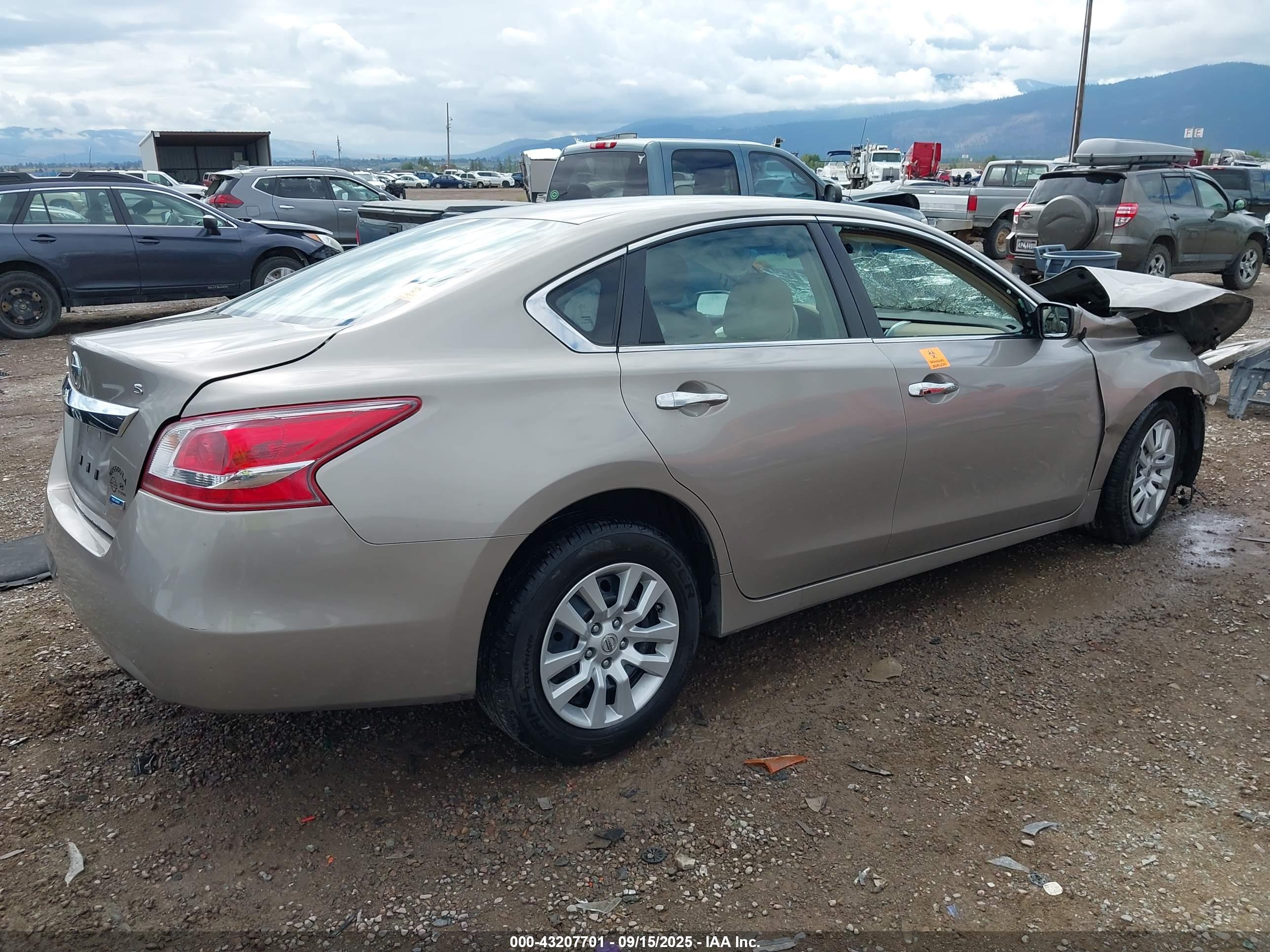 NISSAN ALTIMA image 4