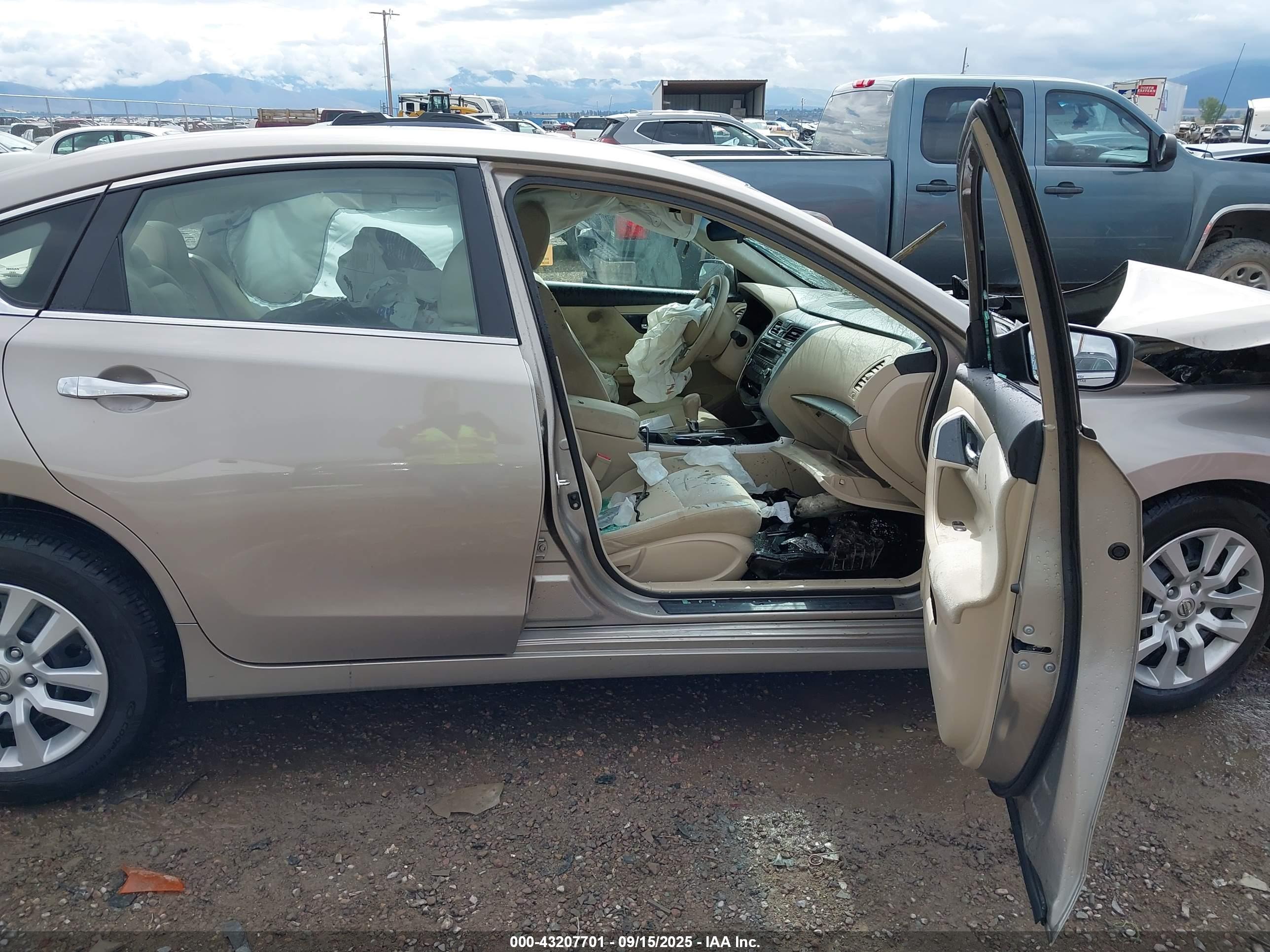 NISSAN ALTIMA image 5