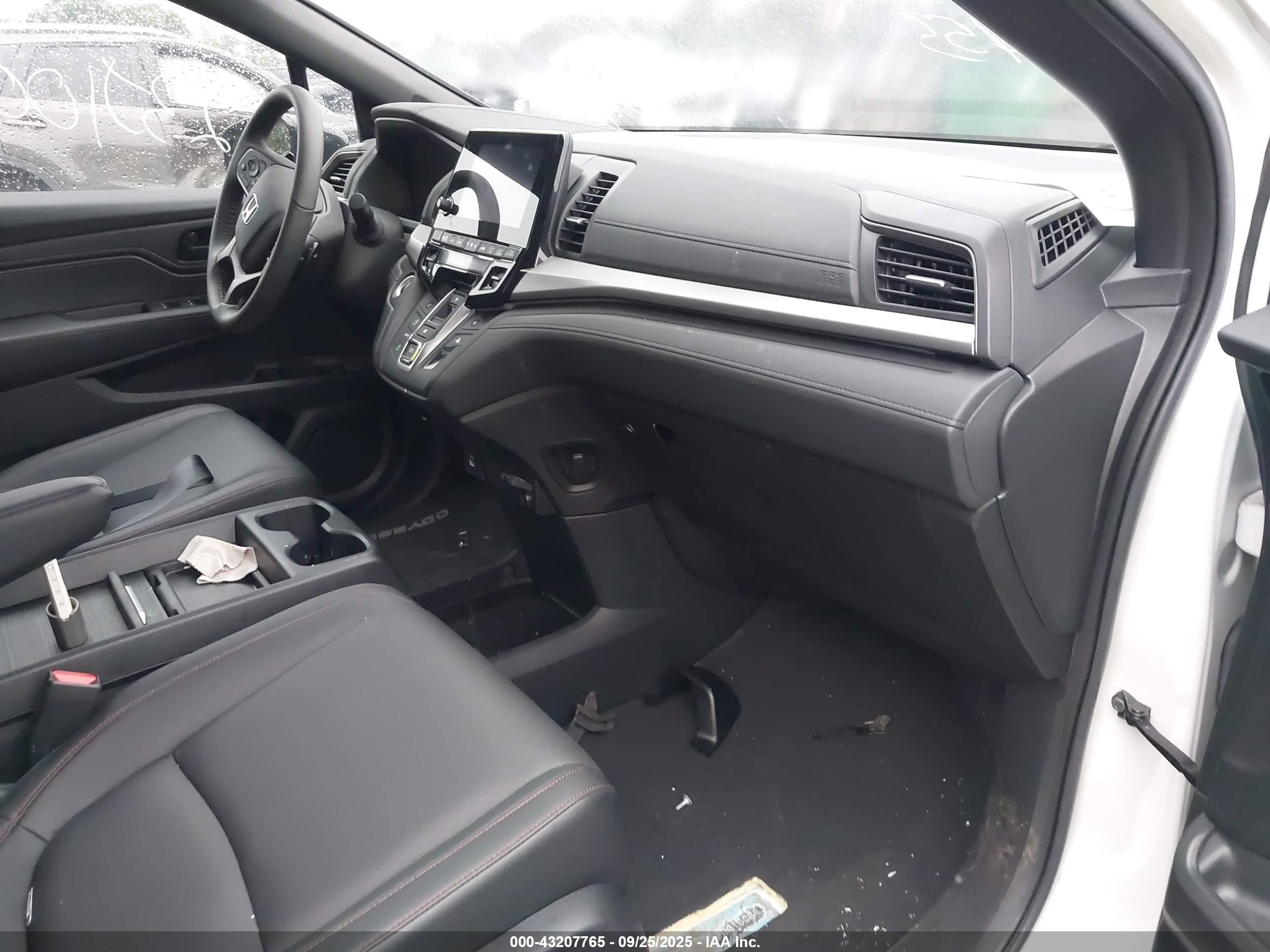 HONDA ODYSSEY image 5