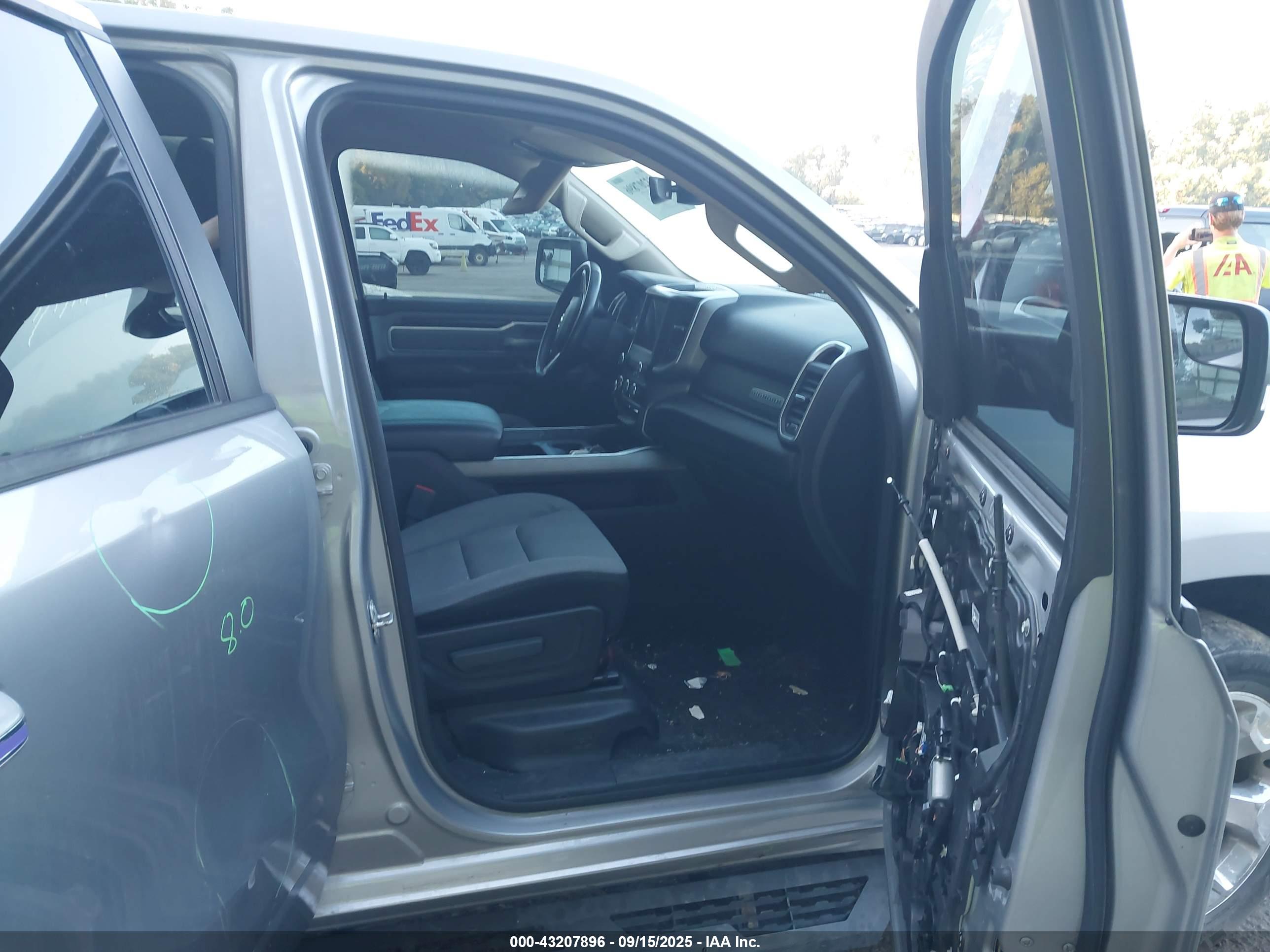 RAM 1500 image 5